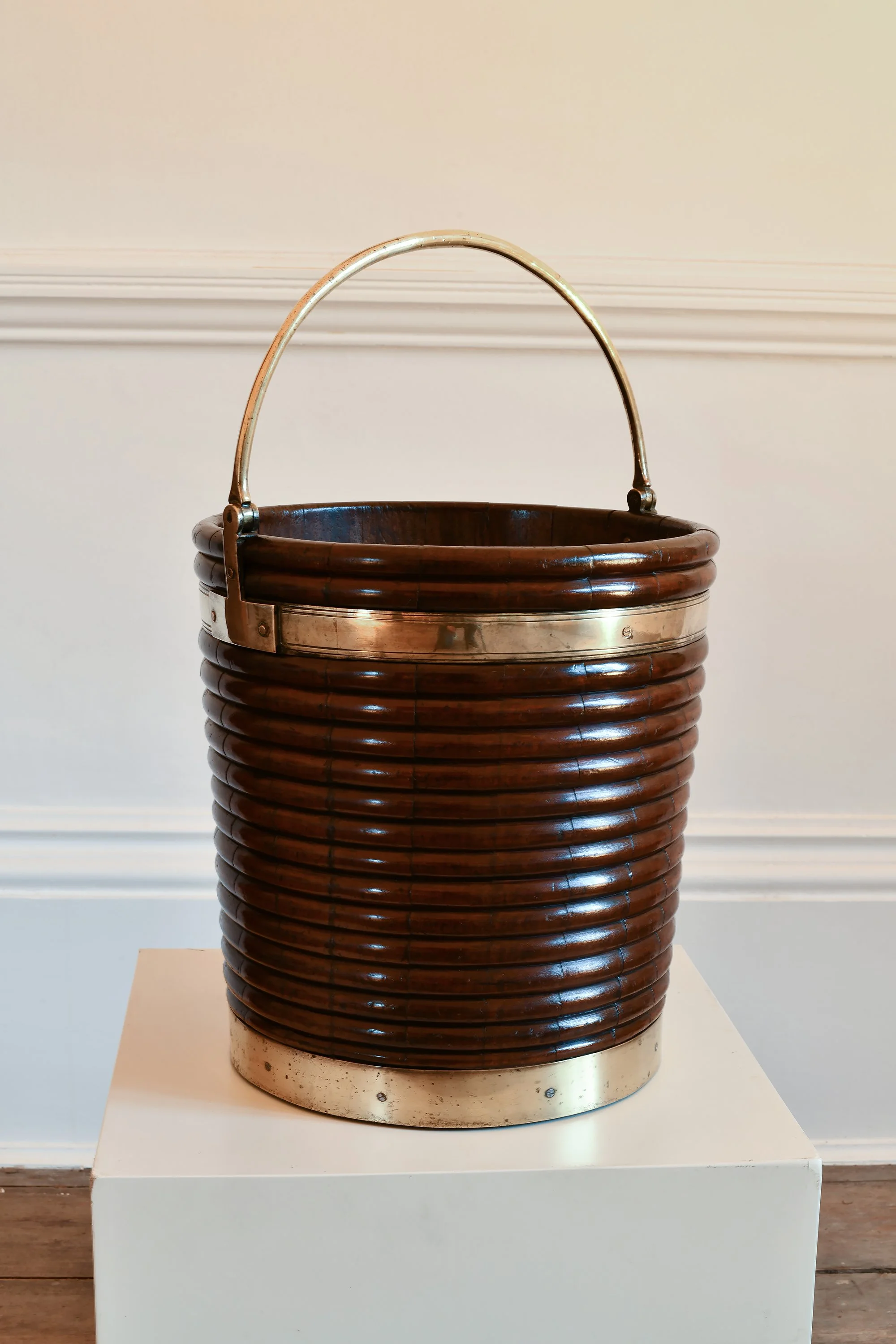 peat-bucket-brass-mahogany3.jpg