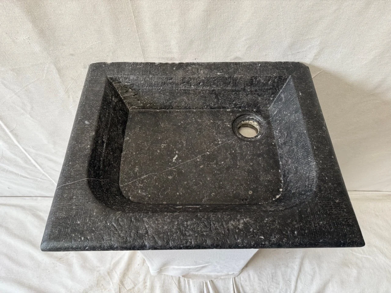 sink-dutch-limestone4.jpeg