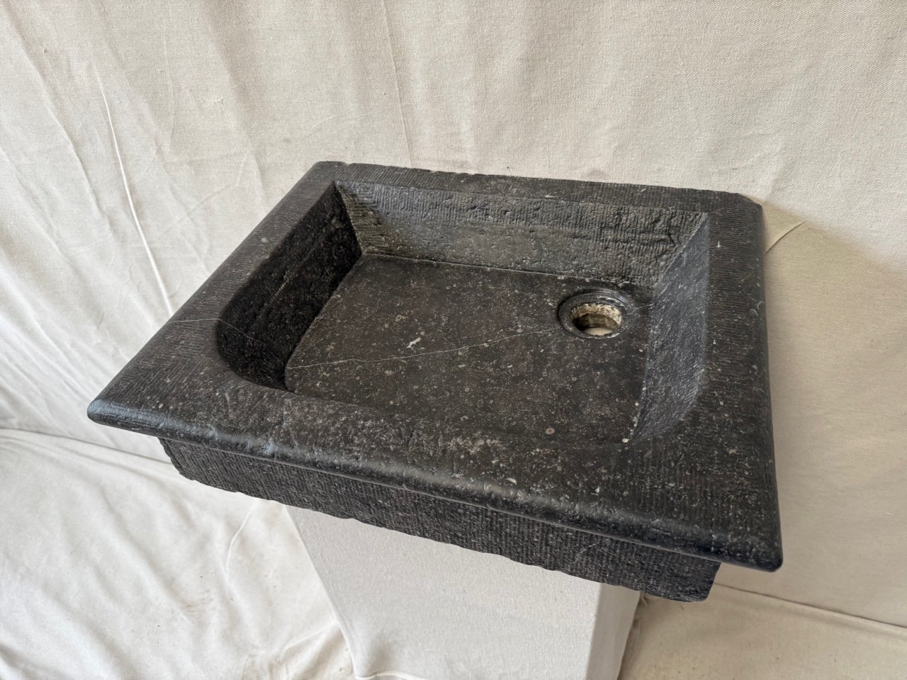 sink-dutch-limestone3.jpeg