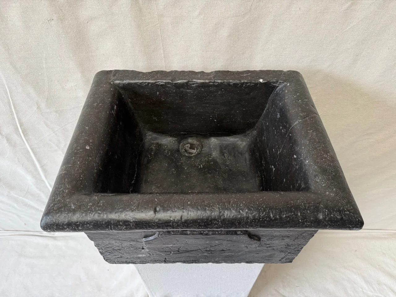 sink-dutch-limestone-rare3.jpeg