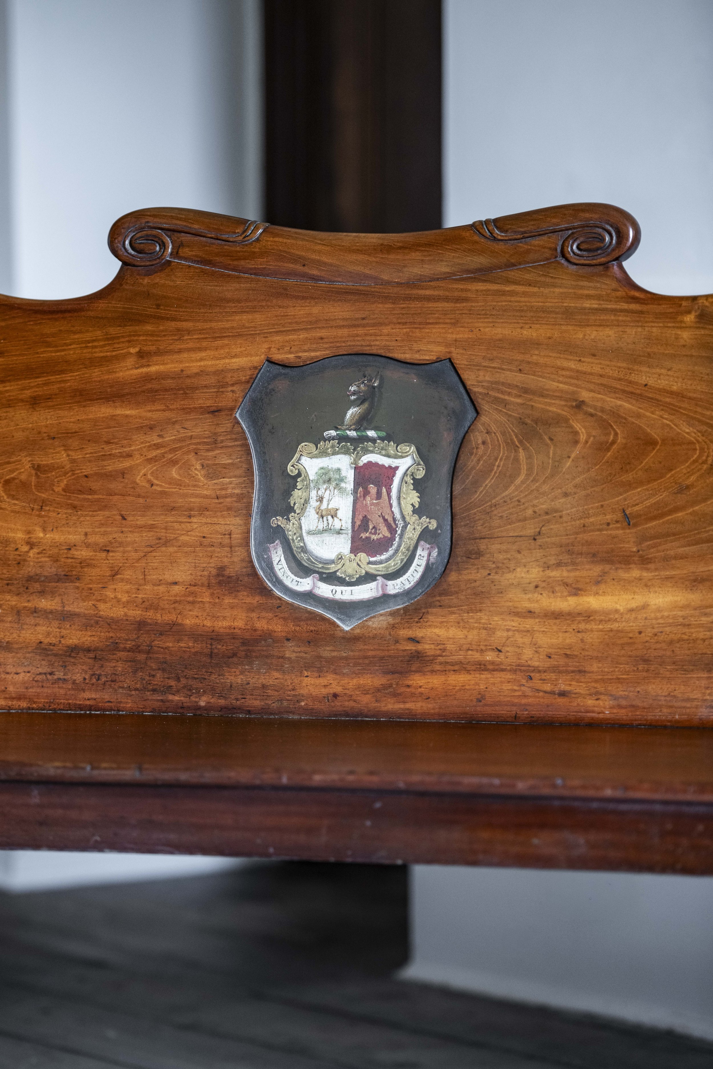 hallbench-mahogany5.jpg