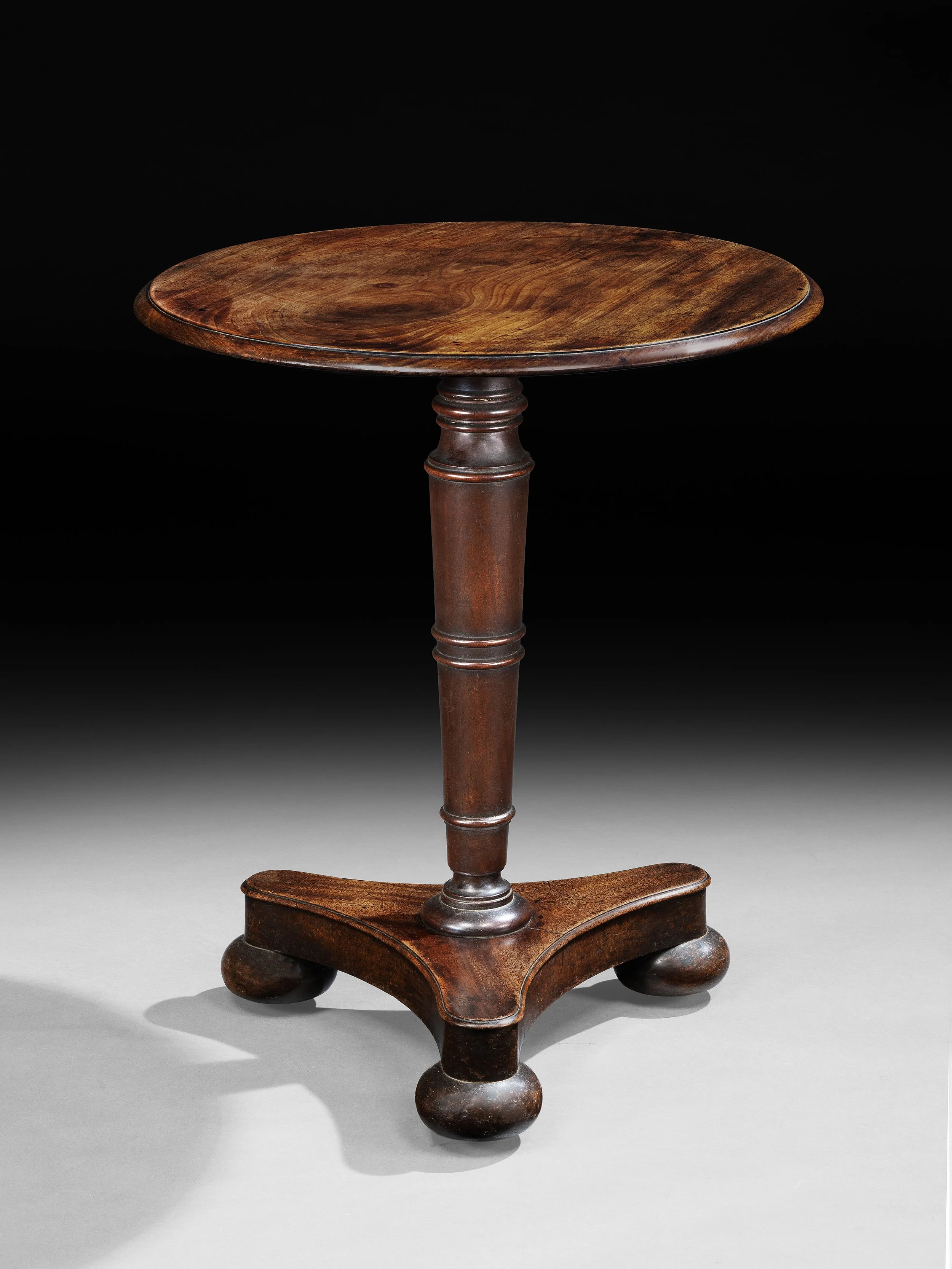 Occasional table