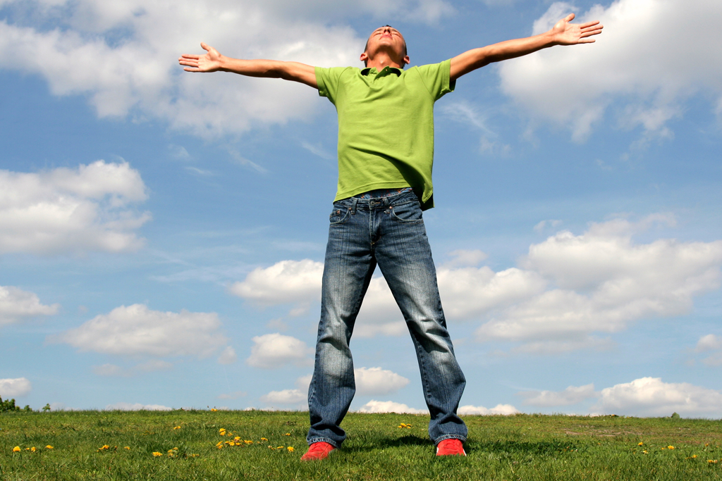 Картинки человек с распростертыми руками