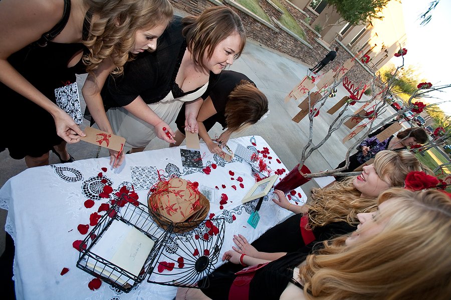 Wedding-sign-in-table.jpg