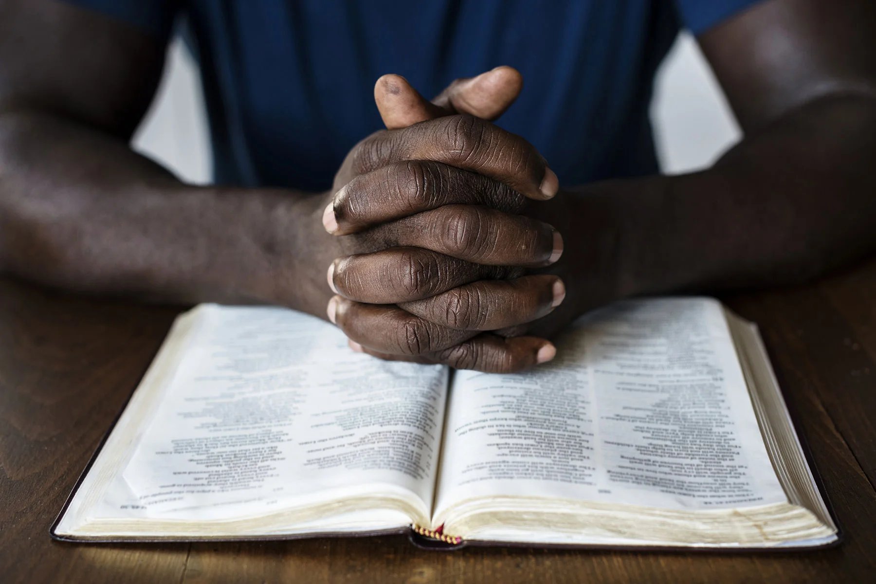 PewBlackChurchStudyPhotos_04.jpg