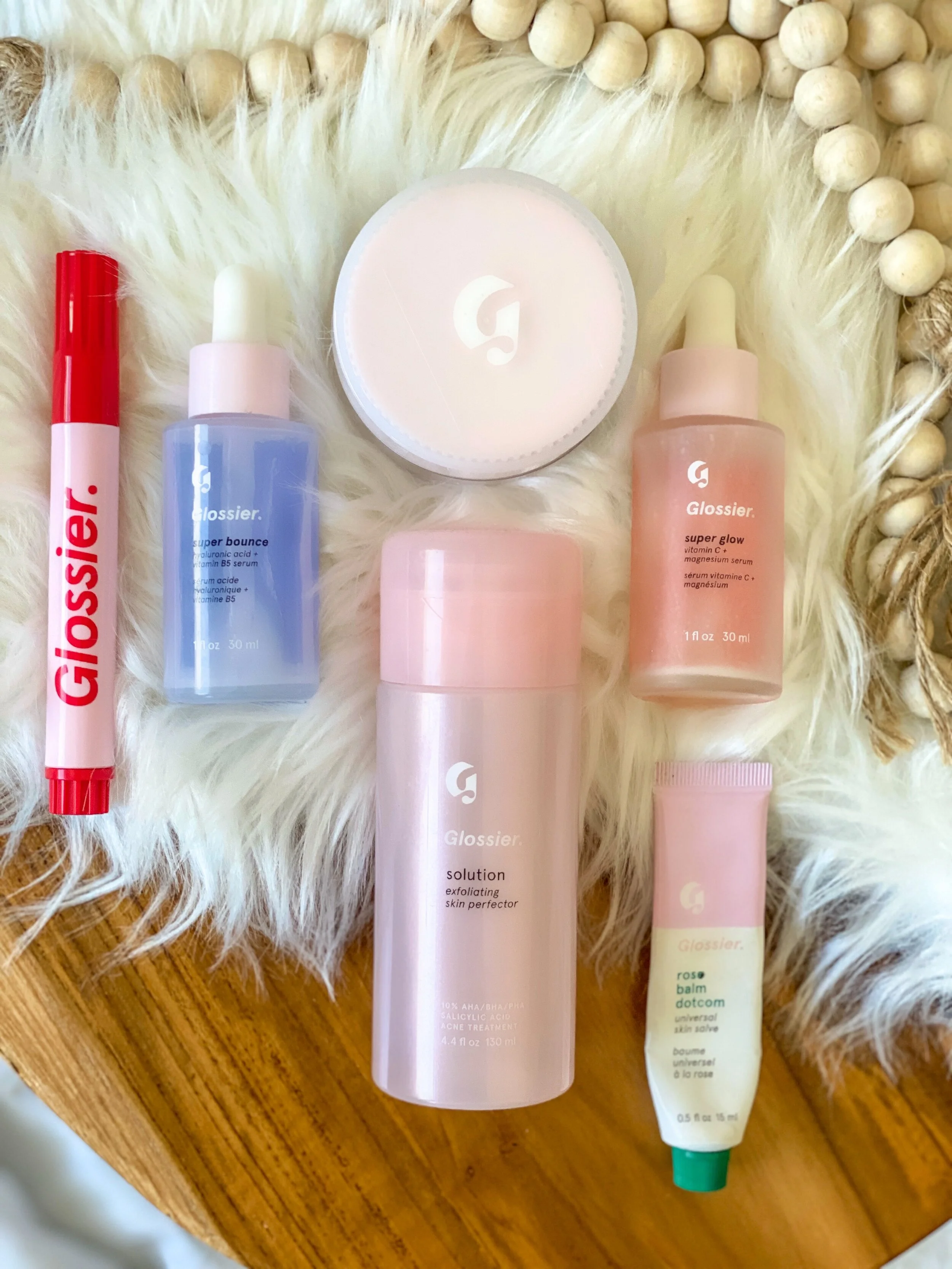 BEAUTY |  Glossier - Is it Worth the Hype? 
