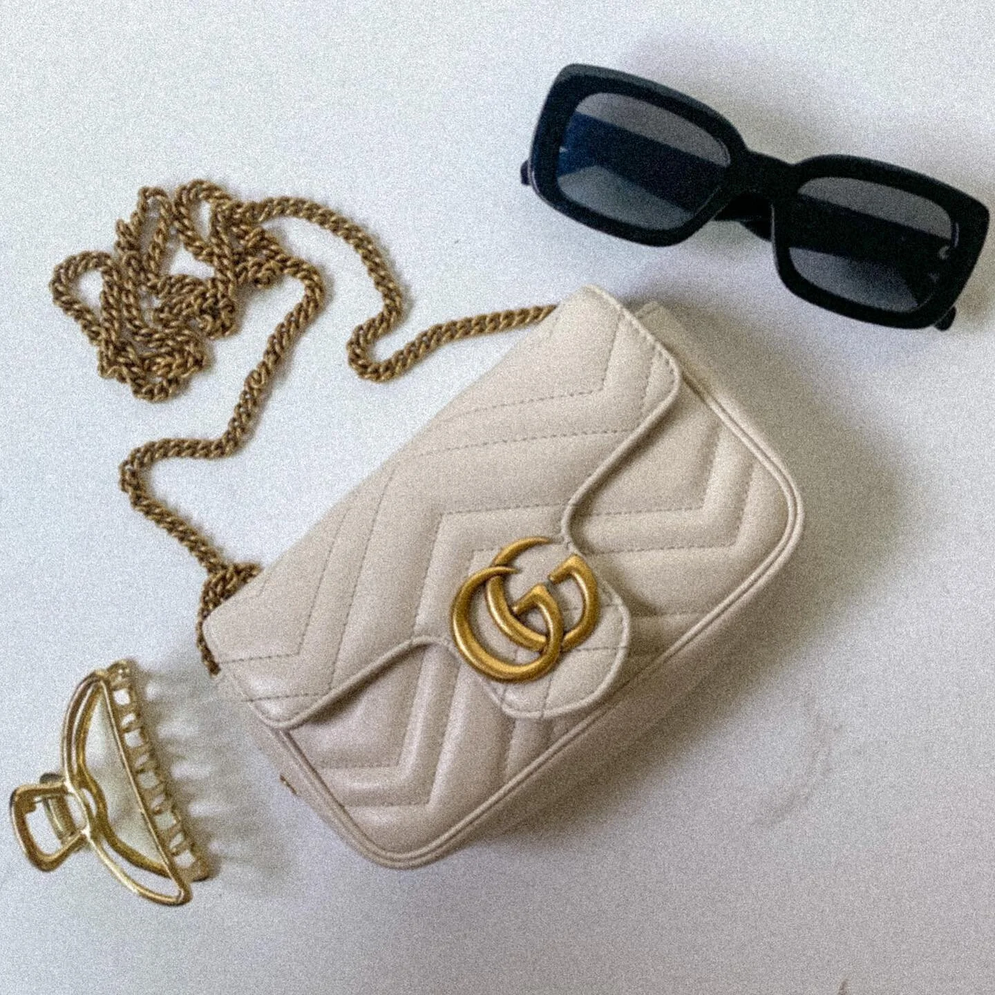 sometimes self care means investing  on items you love @gucci 
.
.
.
I&rsquo;ve alway wanted a fancy  and never had the guts to get one. Im in my 30&rsquo;s and this is my first fancy bag. Definitely worth it because it matched and elevates so many o