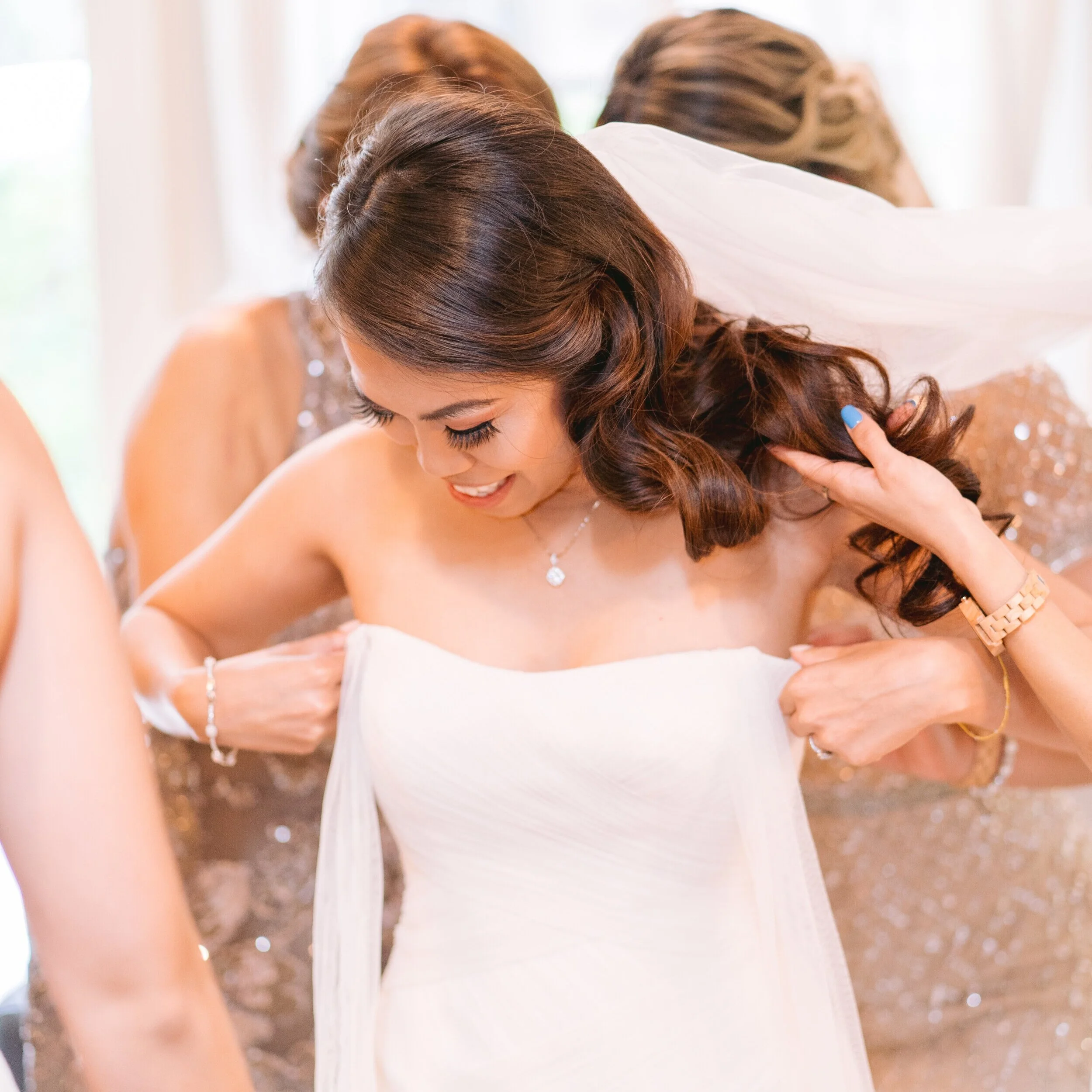 Finding the Perfect Vera Wang Mermaid Tulle Wedding Dress | WEDDING