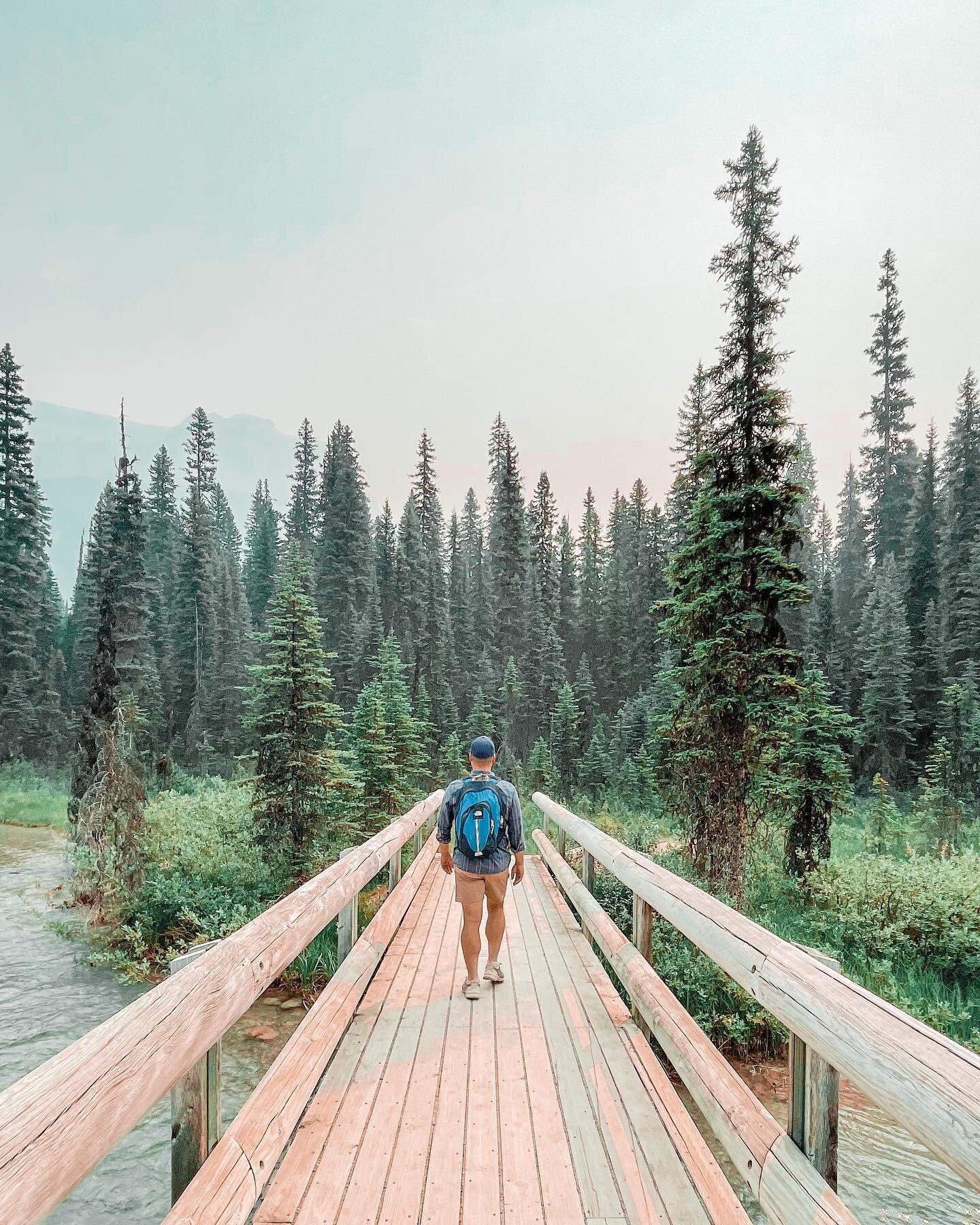 The woods are calling for me! After a crazy few weeks, I&rsquo;m excited to be getting lost in nature and camping over the labour day long weekend. 

What are you up to this weekend? 🗺 

#discoverON #ontario #lostwithluis #algonquinpark #algonquin #