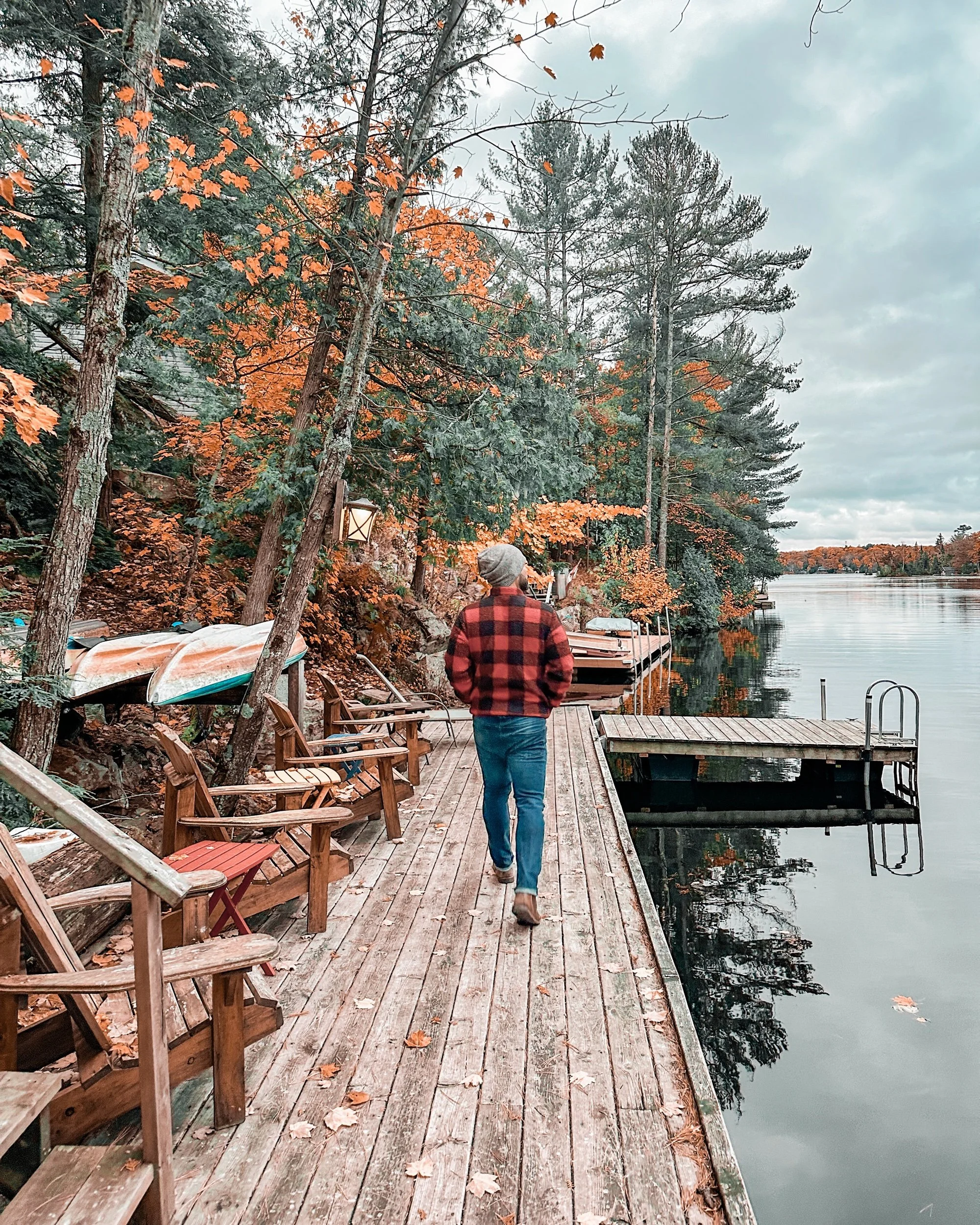 Lost in Buckhorn, Ontario: Autumn Bliss at The Wilson Family Cottage