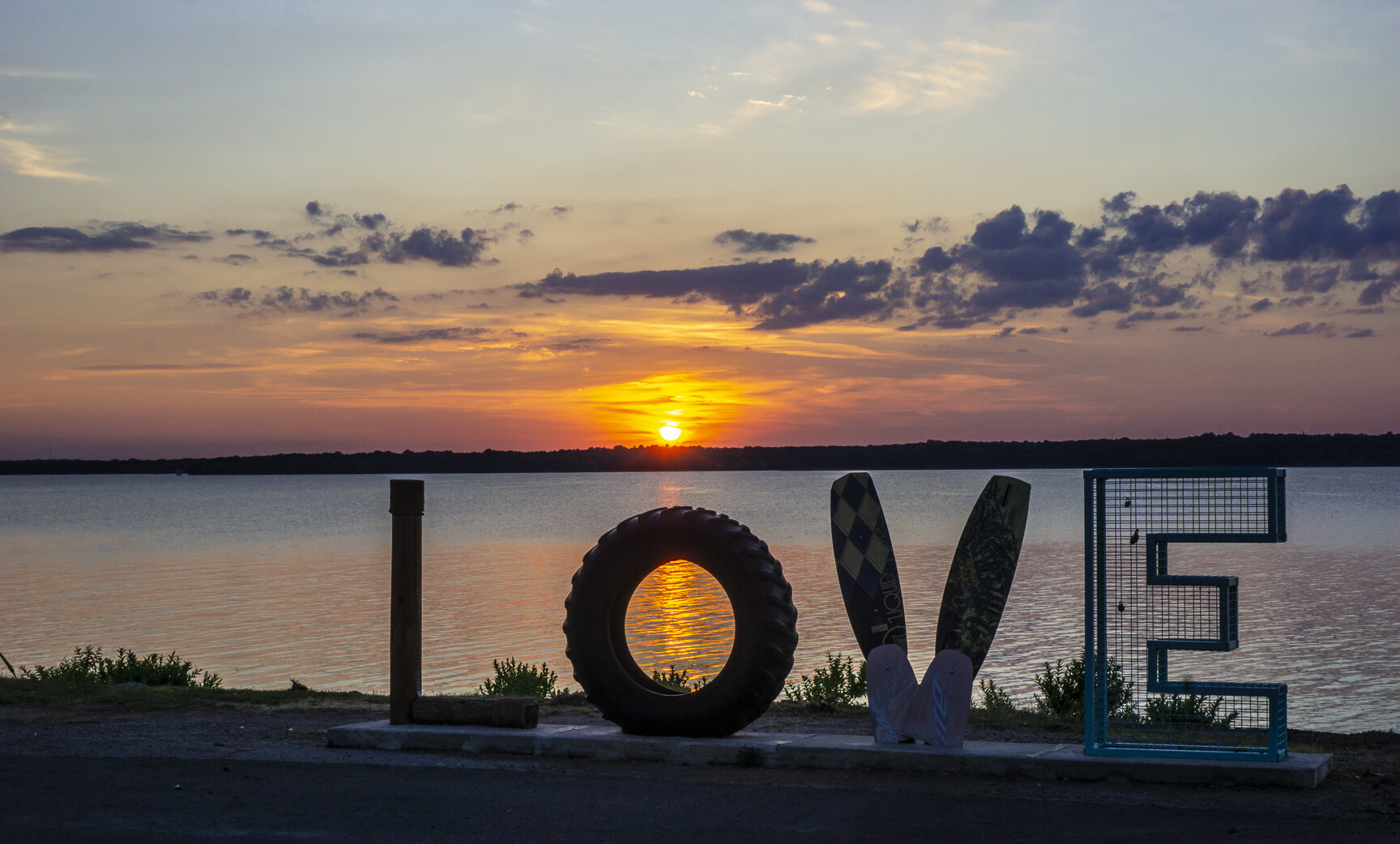 LOVE Sunset, Lake Thunderbird