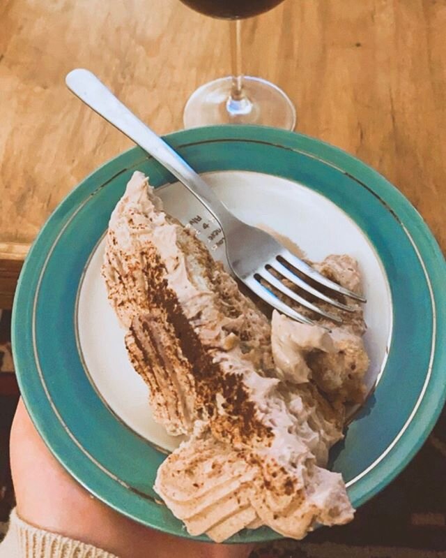 Last week I got this photo from one of my best friends in the whole world, @ssoniatashjian, eating giovannis tiramisu! Sonia has known me and my dad for roughly 16 years now! How crazy to even type that. Thank you to you and the lovely @mariiianasepu