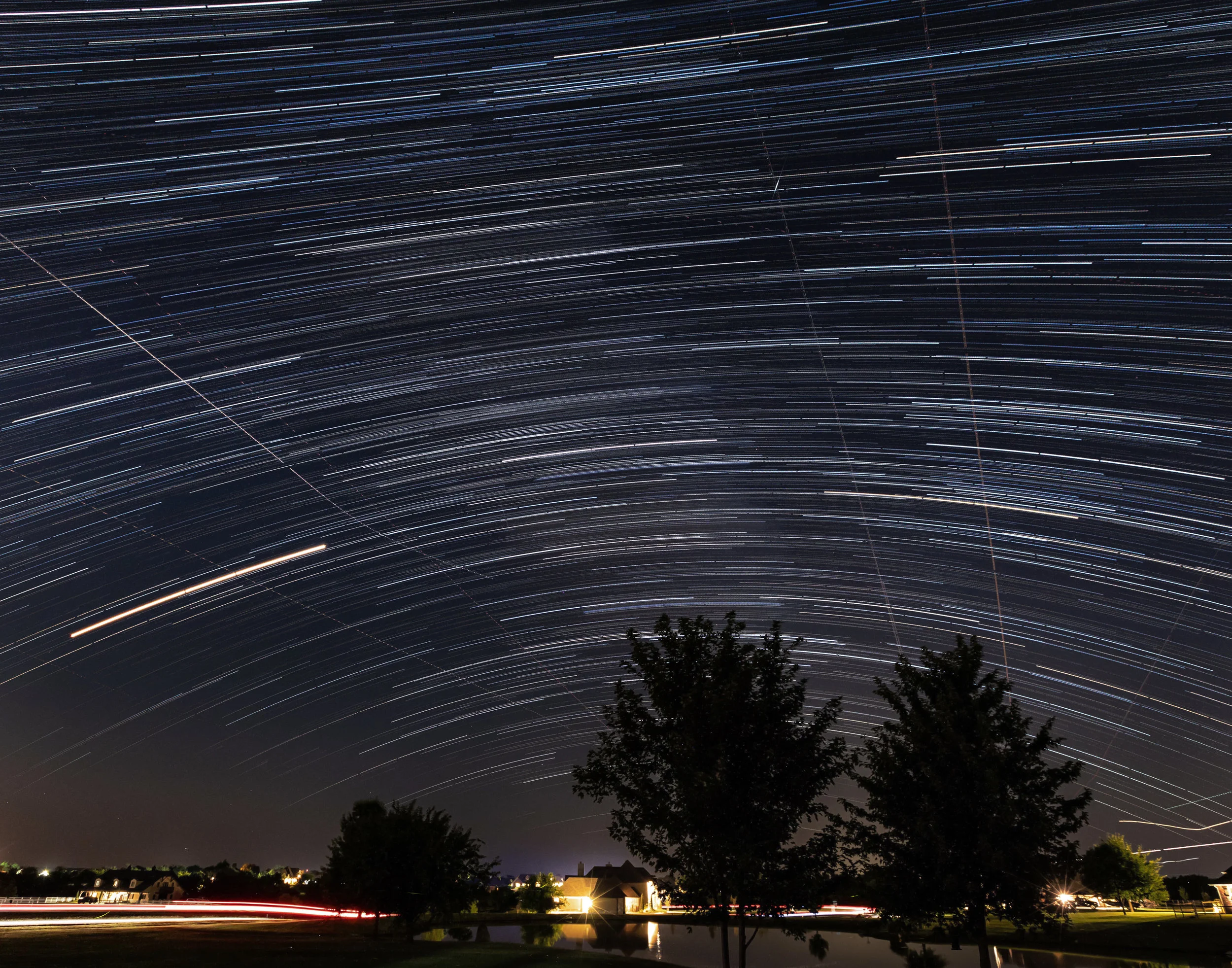 Complete Star Trail v2.jpg