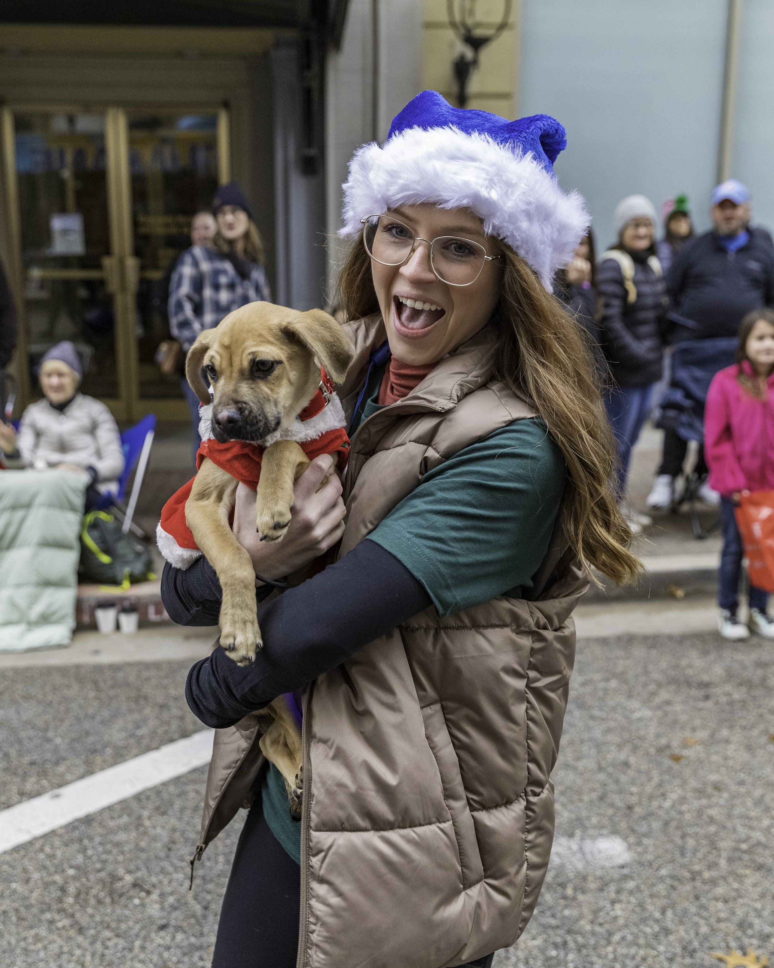 ChristmasParade_MET_2022_12_10-1784.jpg