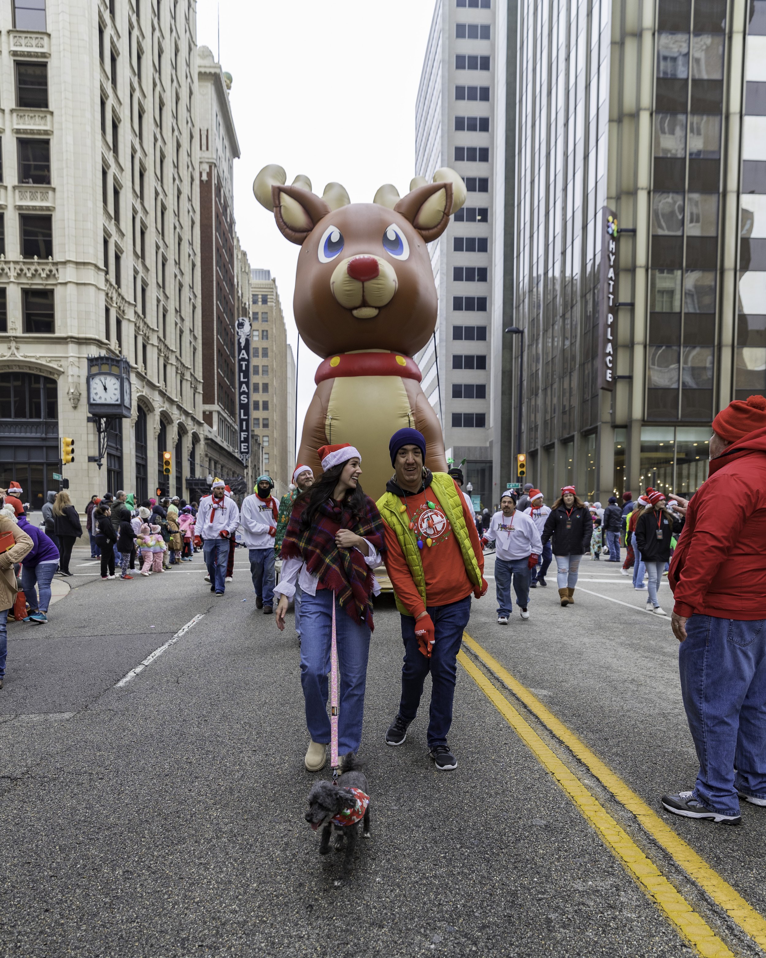 ChristmasParade_MET_2022_12_10-2532.jpg