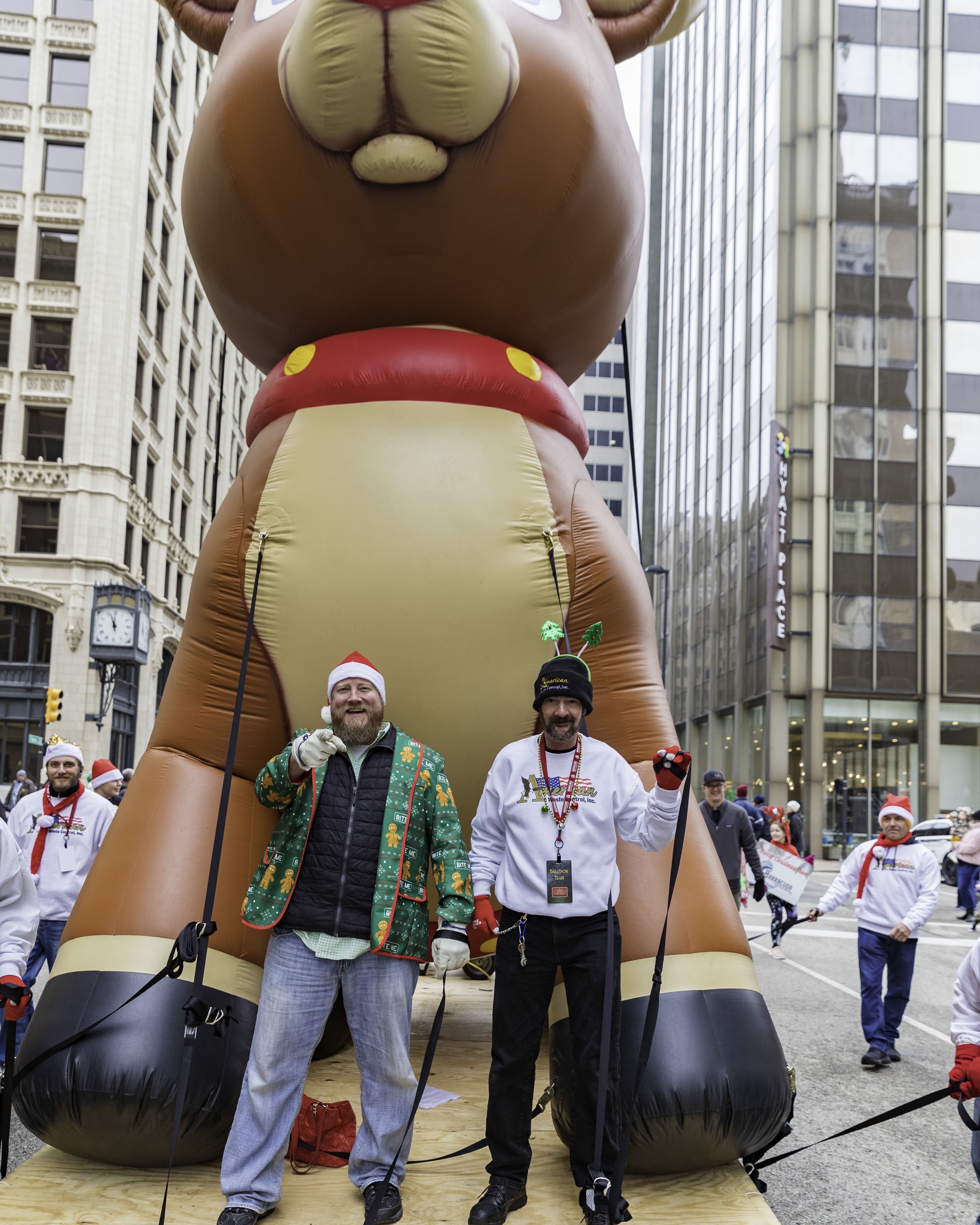 ChristmasParade_MET_2022_12_10-2546.jpg
