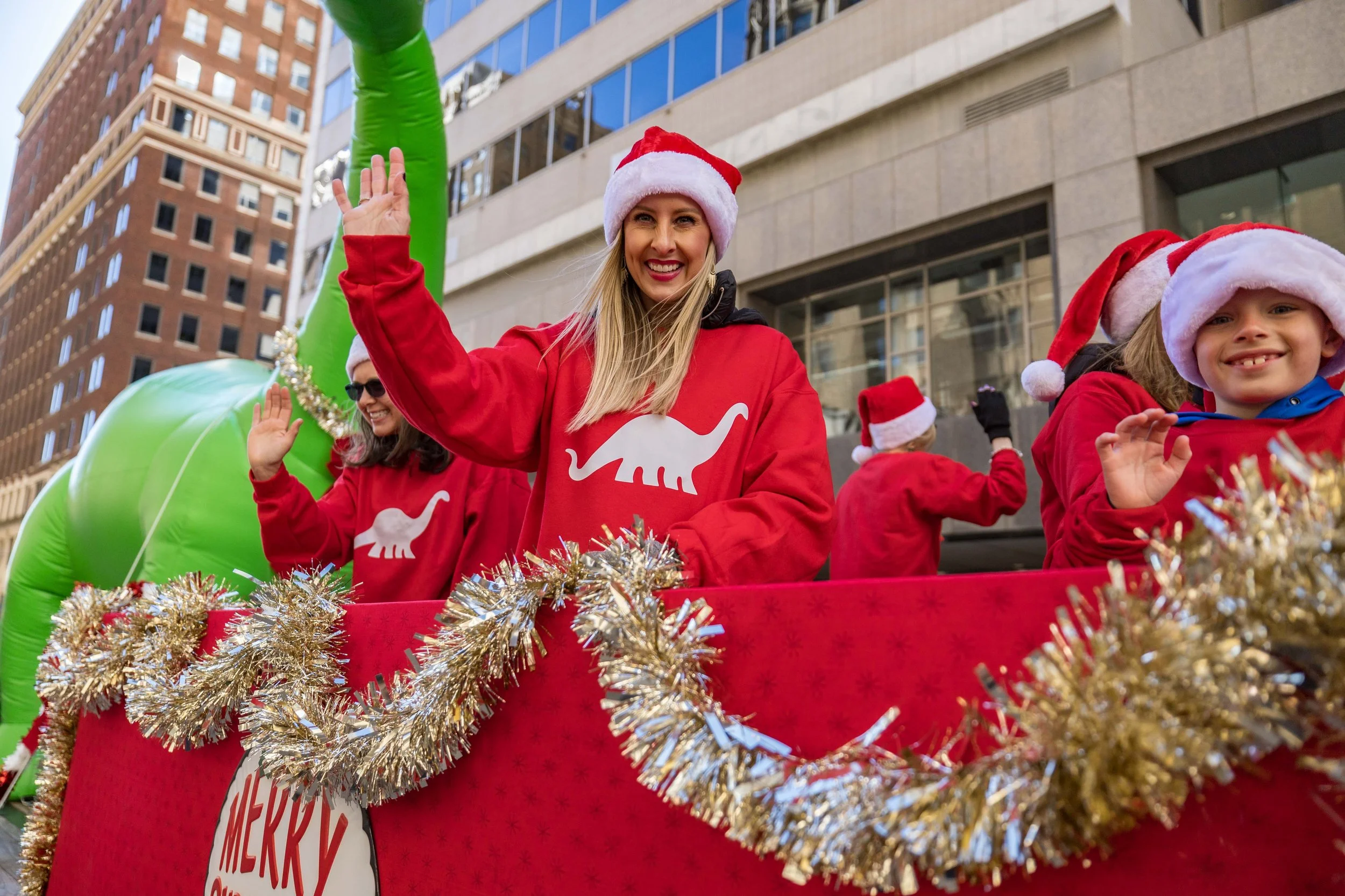 TulsaChristmasParade_MET2023_12_09-0153-64.jpg