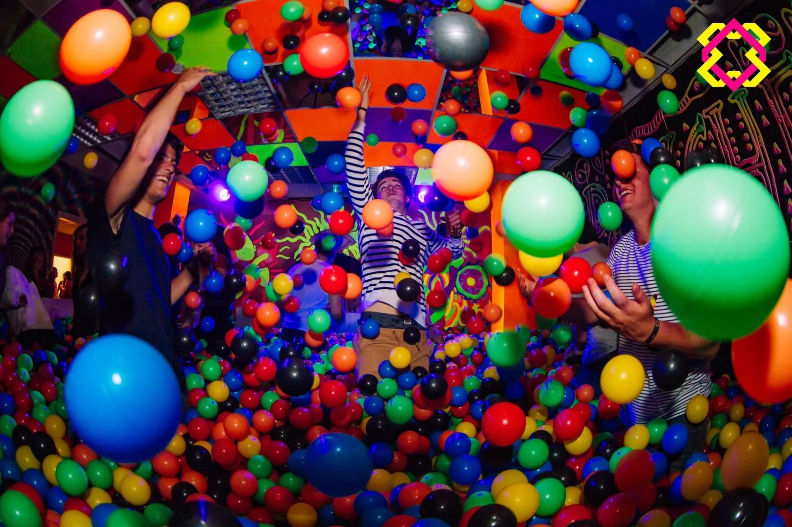 34m3 losse ballen voor een secret room