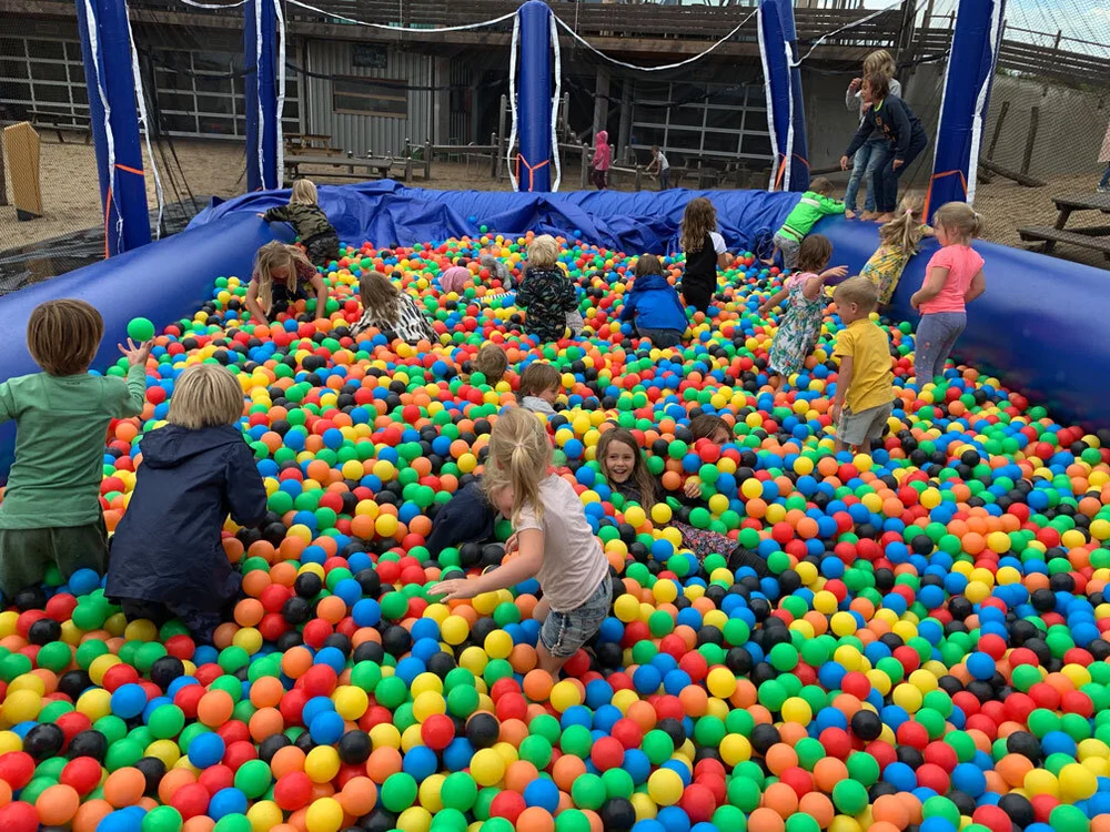 Ballenbak op de camping