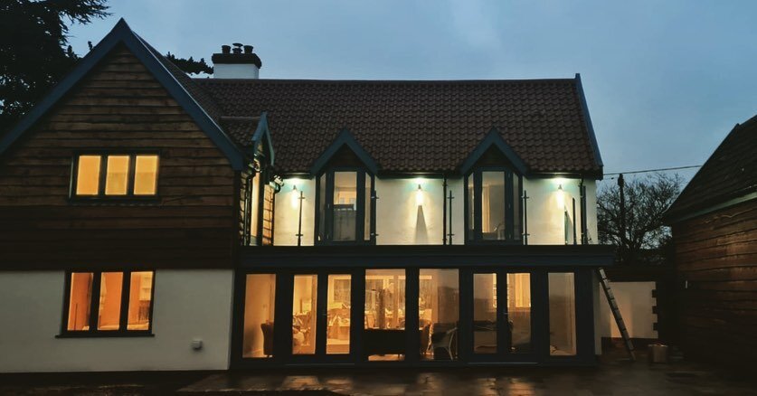 House looking super warm and cosy with all its new internal and external lighting installed by East Green Electrical!
We love to when things start to come together! 💡💡
#eastgreenelectrical#lighting#lighthouse#electricalcontractor#electrician#contra
