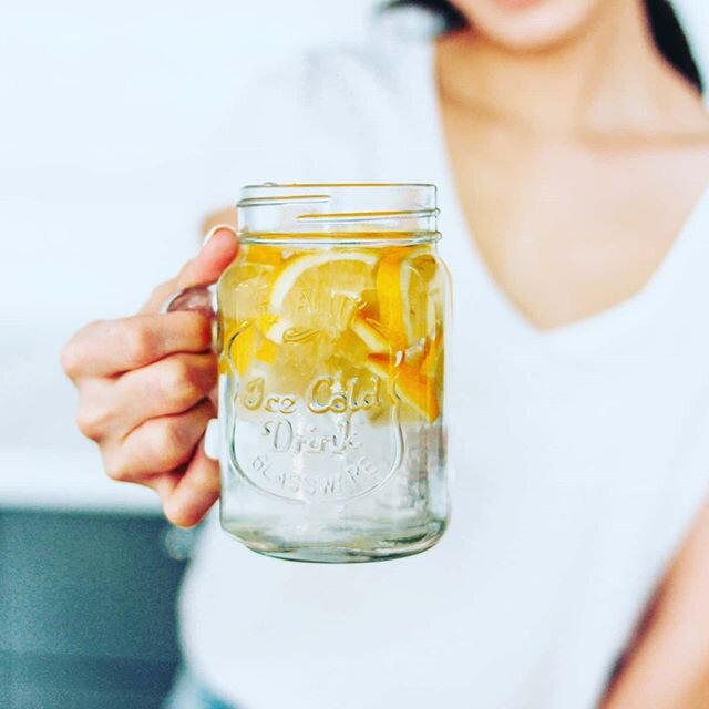 Add some citrus fruits to your morning jar of Kangen Water for a vitamin c kick start😉

#KangenWater #hydrogenrichwater #antioxidantrichwater #orangewater #lemonwater