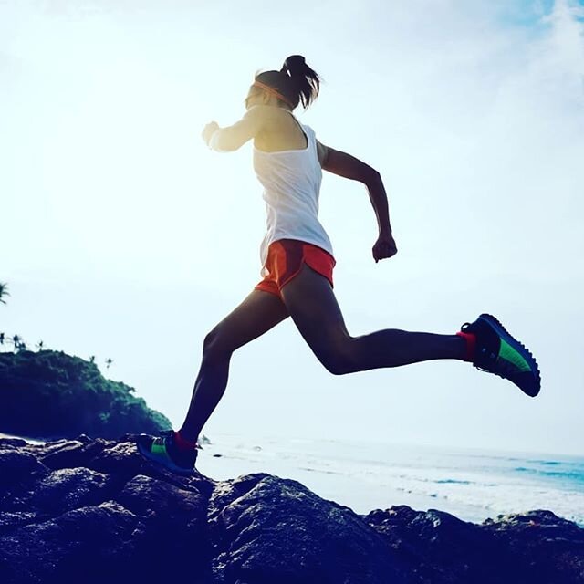 Do you want to run faster and longer?

What are you currently drinking to hydrate your body before running, while running and post running?

If you are not drinking electrolysed, microclustered, hydrogen rich water then you need to start today! 
Why?