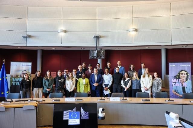 Youth Priorities in Focus at the EU Youth Policy Dialogue on Transport and Tourism