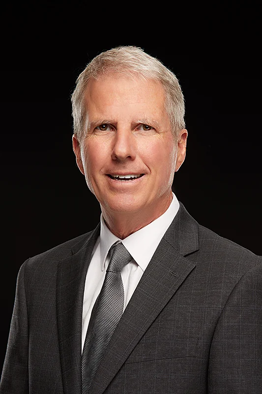 David A. Warren, Partner David leads Mainstreet’s team in the Southwest. Prior to joining Mainstreet in 2001, David was a partner and Western Region Investment Manager at CMD Realty Investors, acquiring four million square feet in Phoenix, Denver, Colorado Springs, Los Angeles and Seattle. He has successfully acquired and disposed of over 2 million square feet of transactions in Phoenix. David is a native Arizonan, and a graduate of Arizona State University.