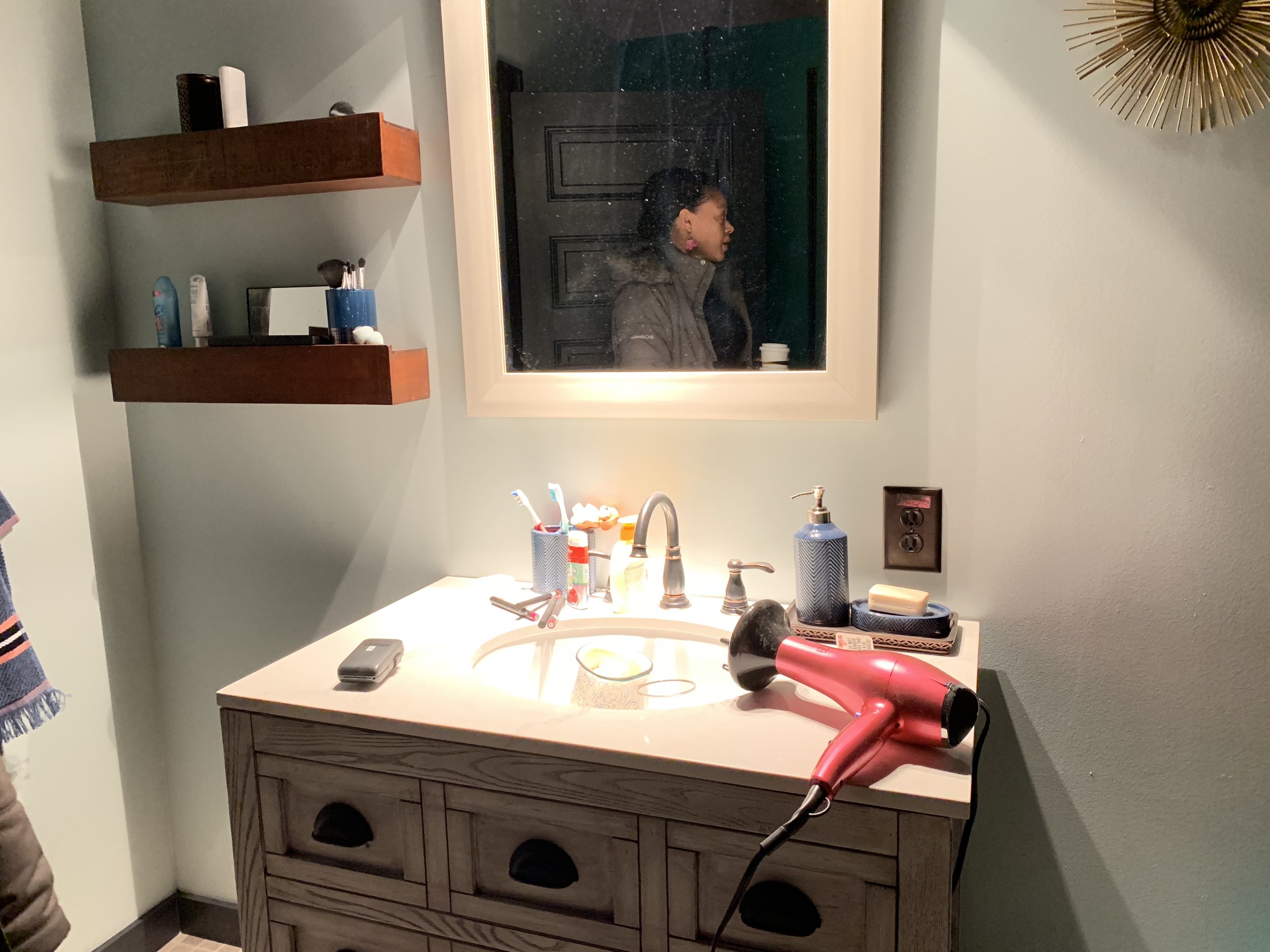Bella's Bathroom Set Photo 1.jpg