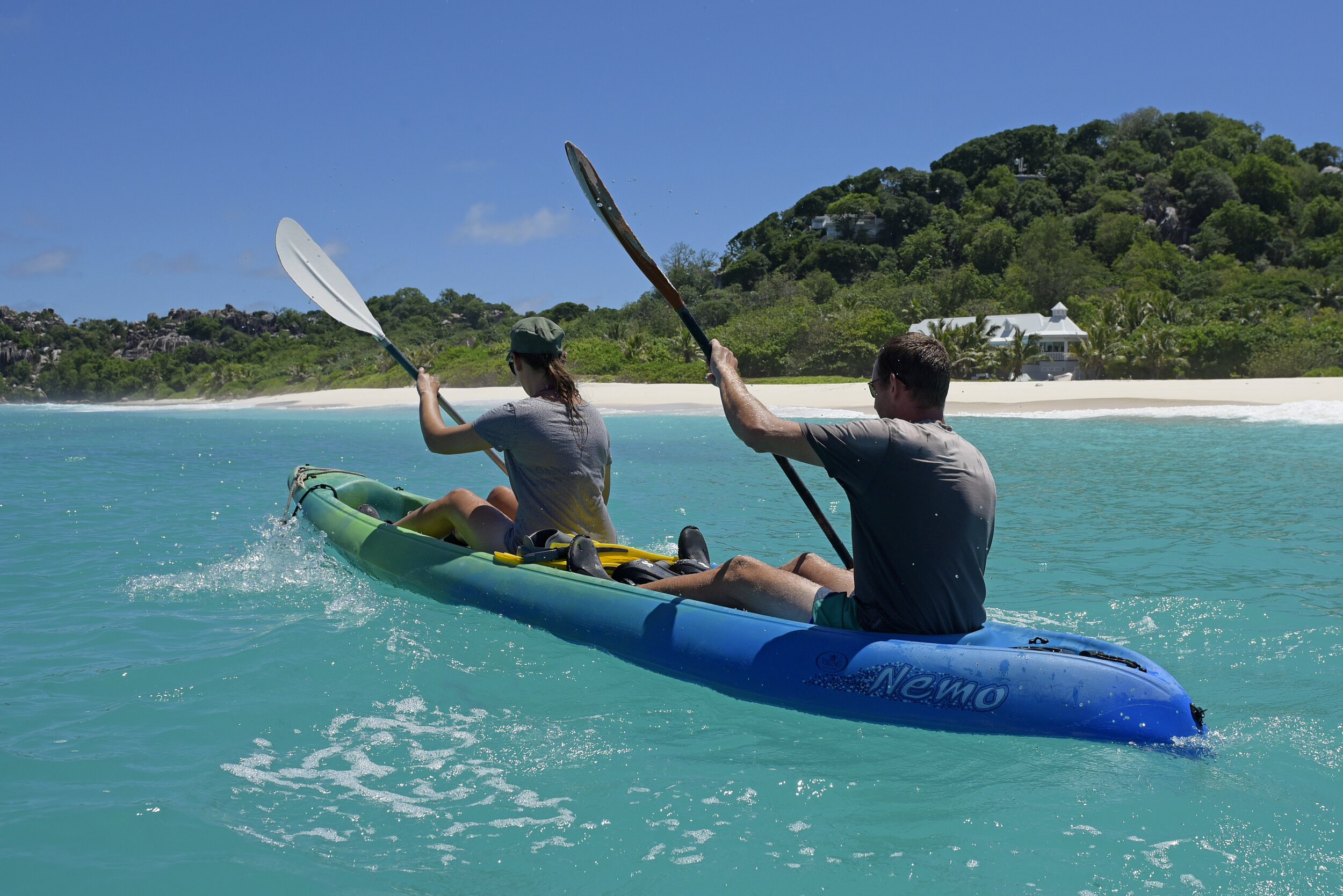 Kayak alrededor de la isla de Cousine