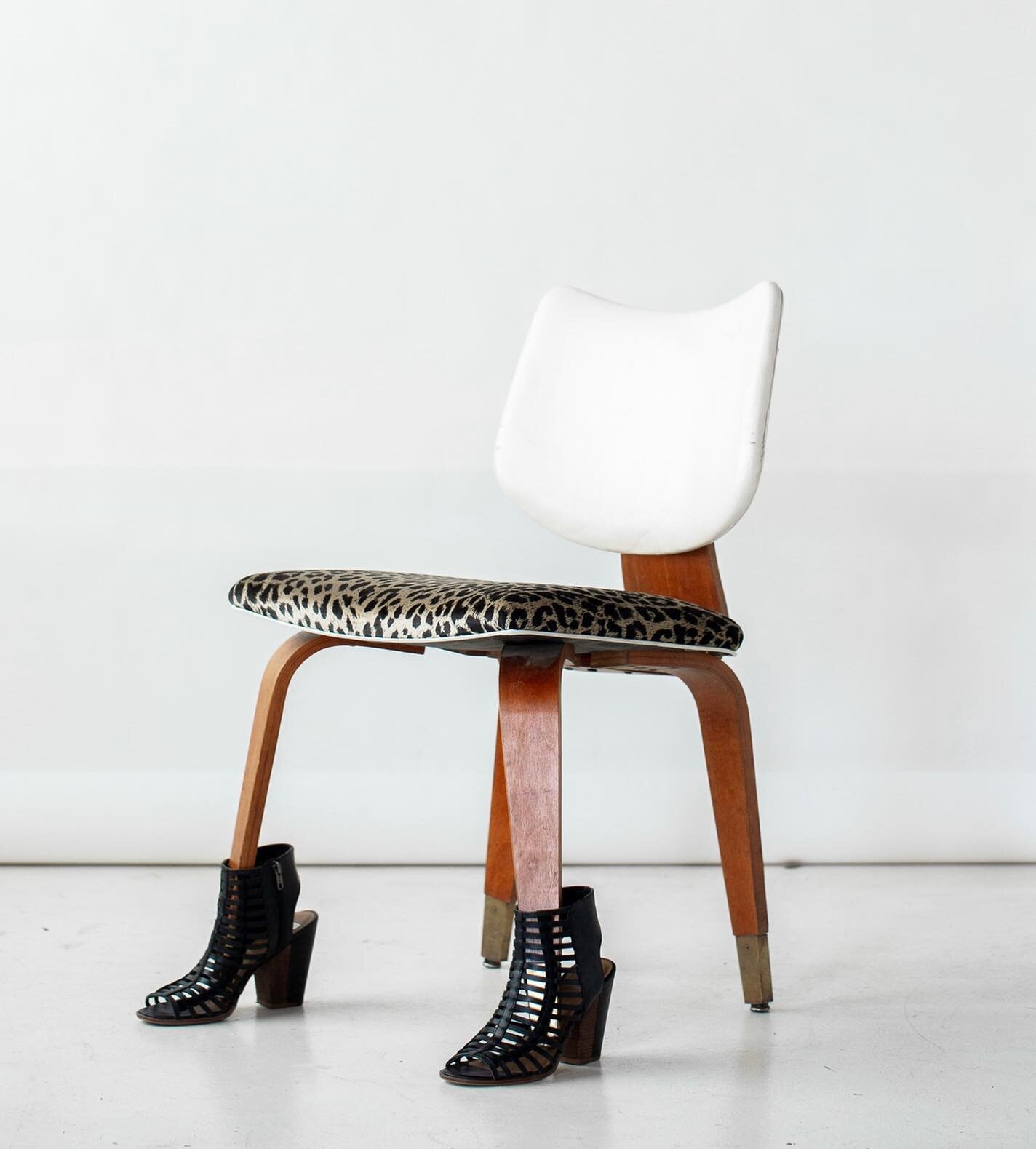 These boots&hellip;
 
#vintagechairs #midcenturymod #vintagestyle #liveyourstyle #characterdesign #phoenixdesign #azdesign #kalensplace #livecreative #artistlifestyle #designermoment #homecanvas #midmod 
@rachelsmak