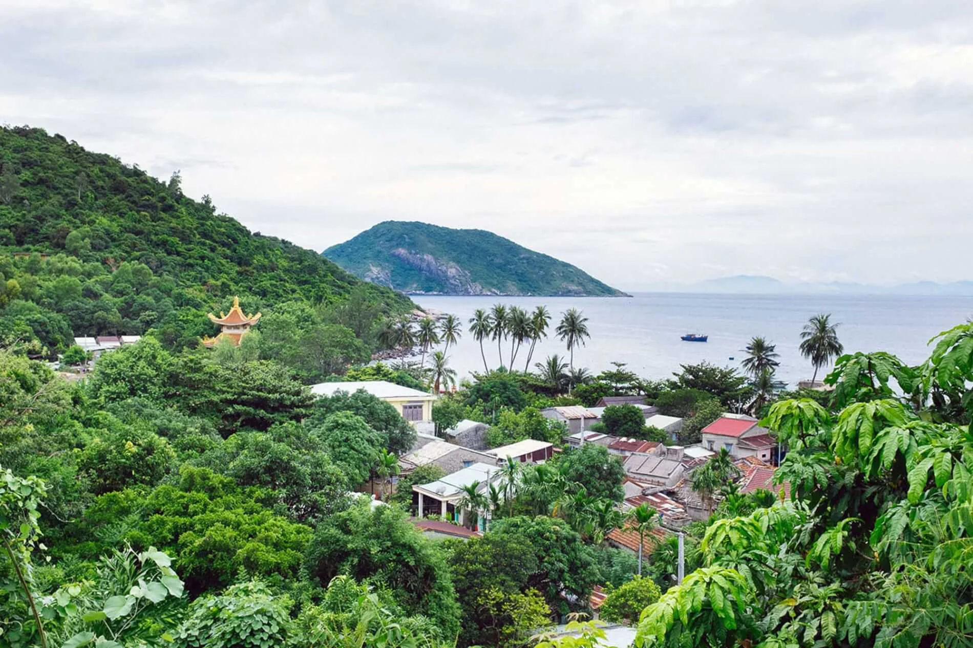Cham Island, Da Nang, Vietnam - Source