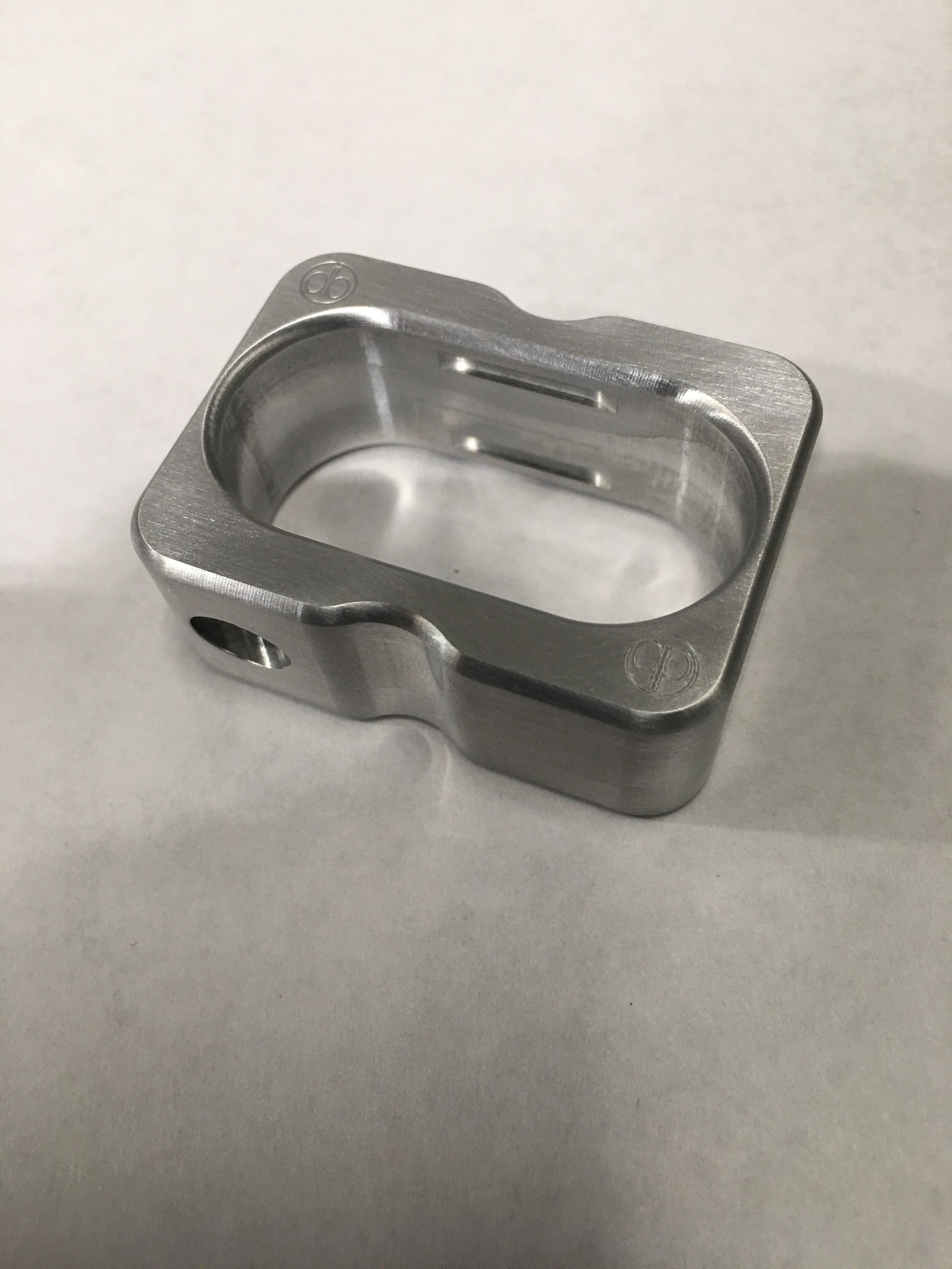 7AAFE499-AD81-440D-BFCD-FD4F4E7CCDCC