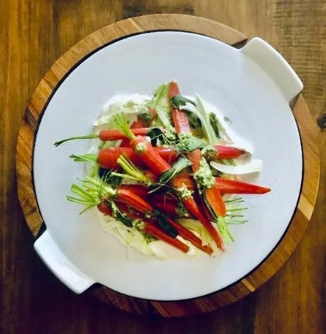 Spiced carrot salad with yogurt and chutney
