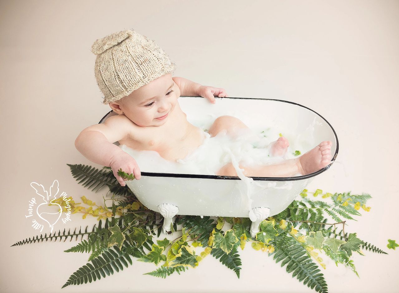 maryland baby milk bath photography