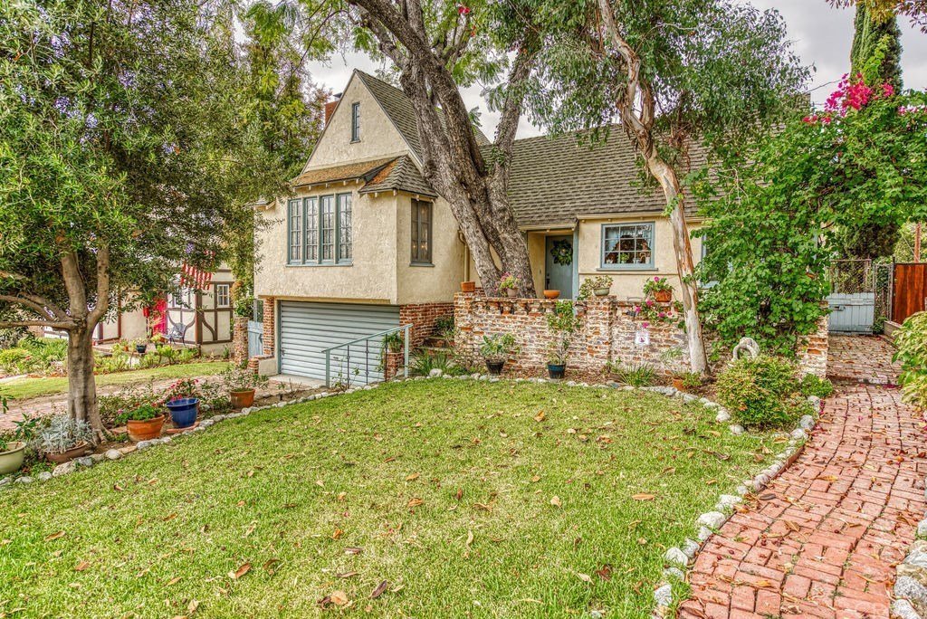 1249 N Cedar Glendale, CA 91207