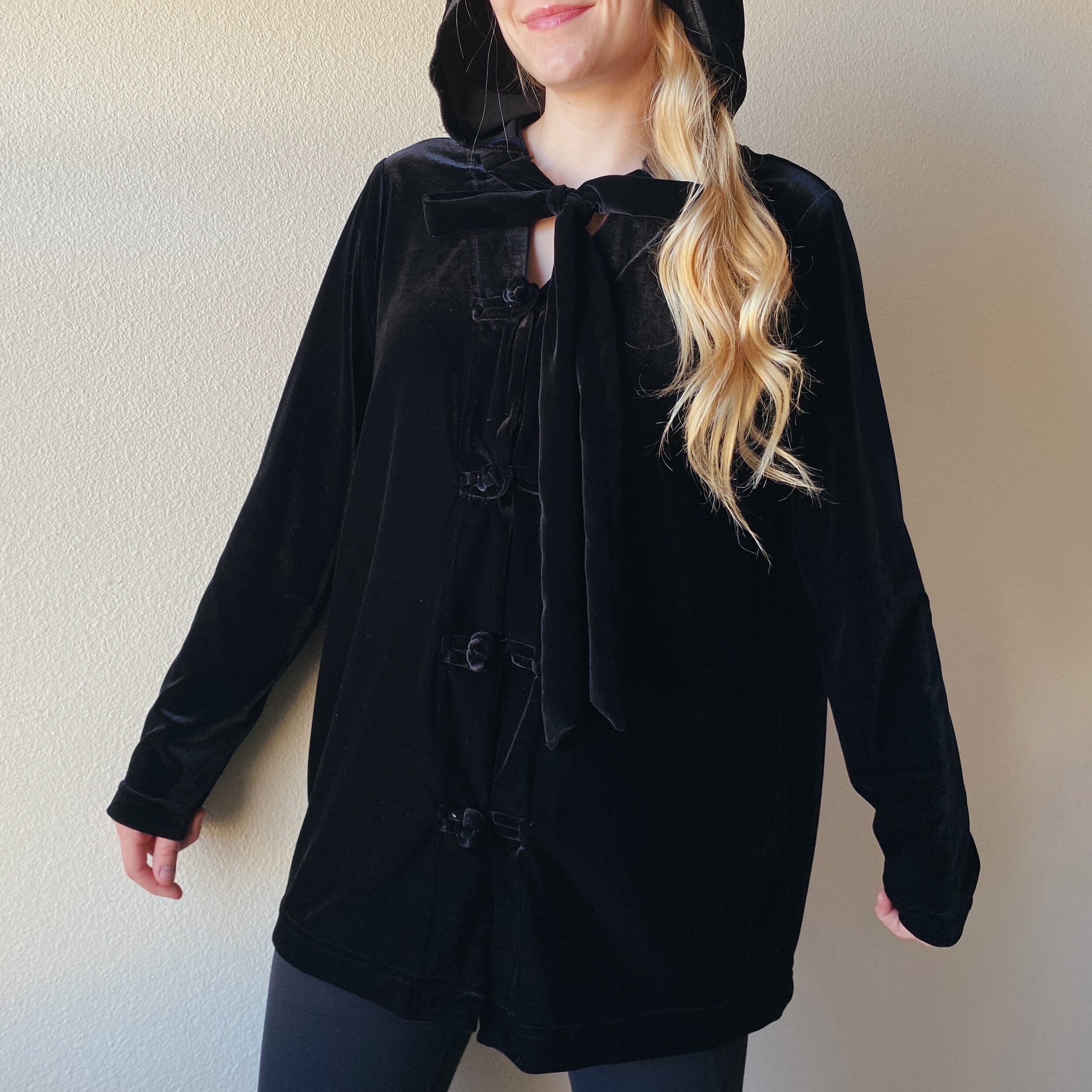 Folklorish Long Hooded Sweater (L)