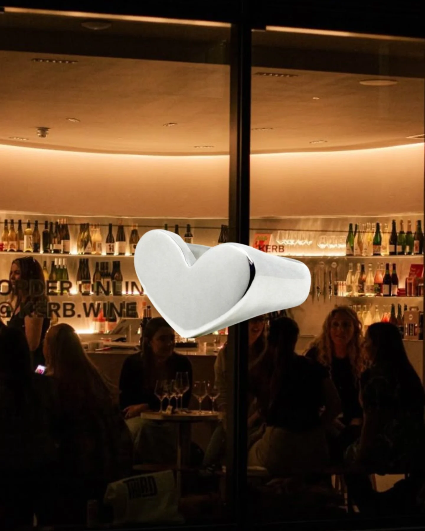 Same jewellery, different energy ❤️&zwj;🔥

Wherever the day (or night) takes you, Maalo comes with you.