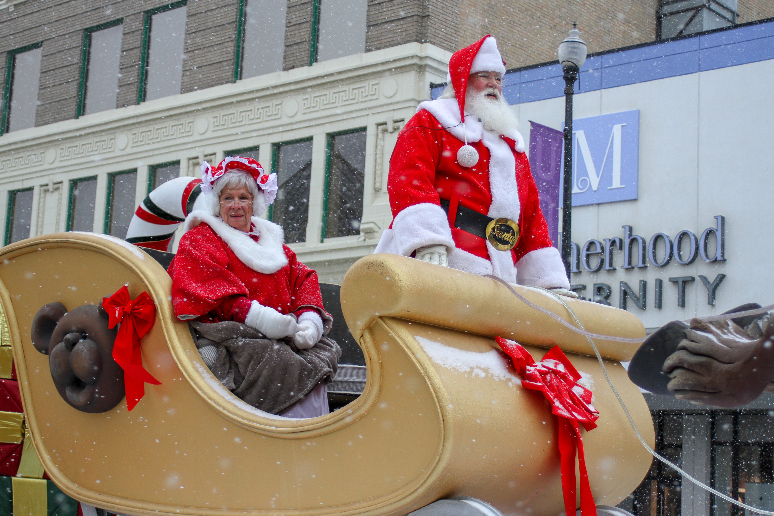 santa clause parade _18-178.jpg