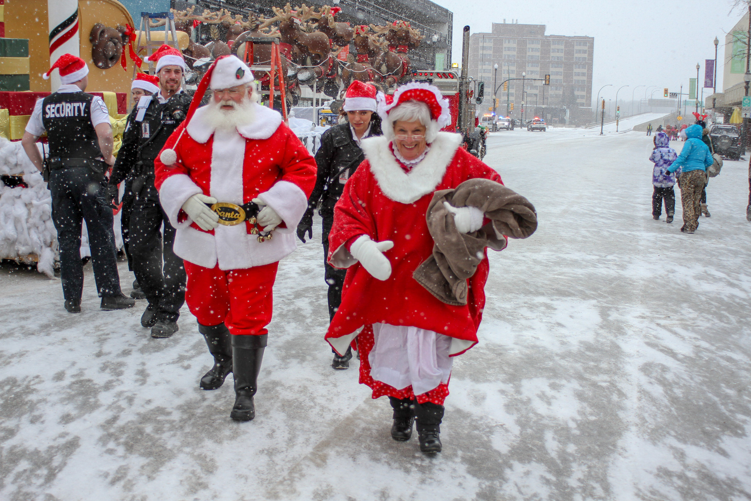 santa clause parade _18-180.jpg