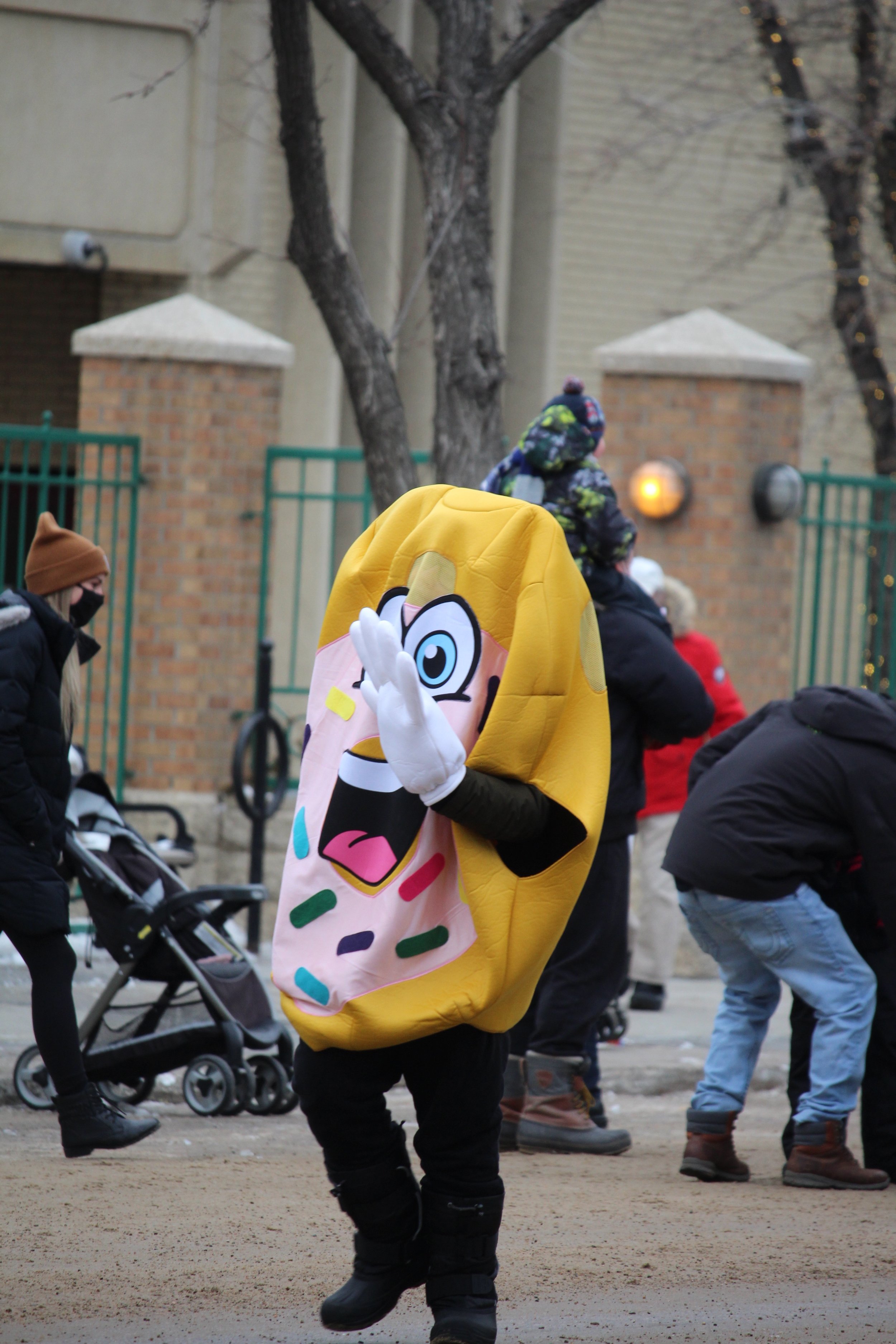 Mascot (Parade 1).JPG