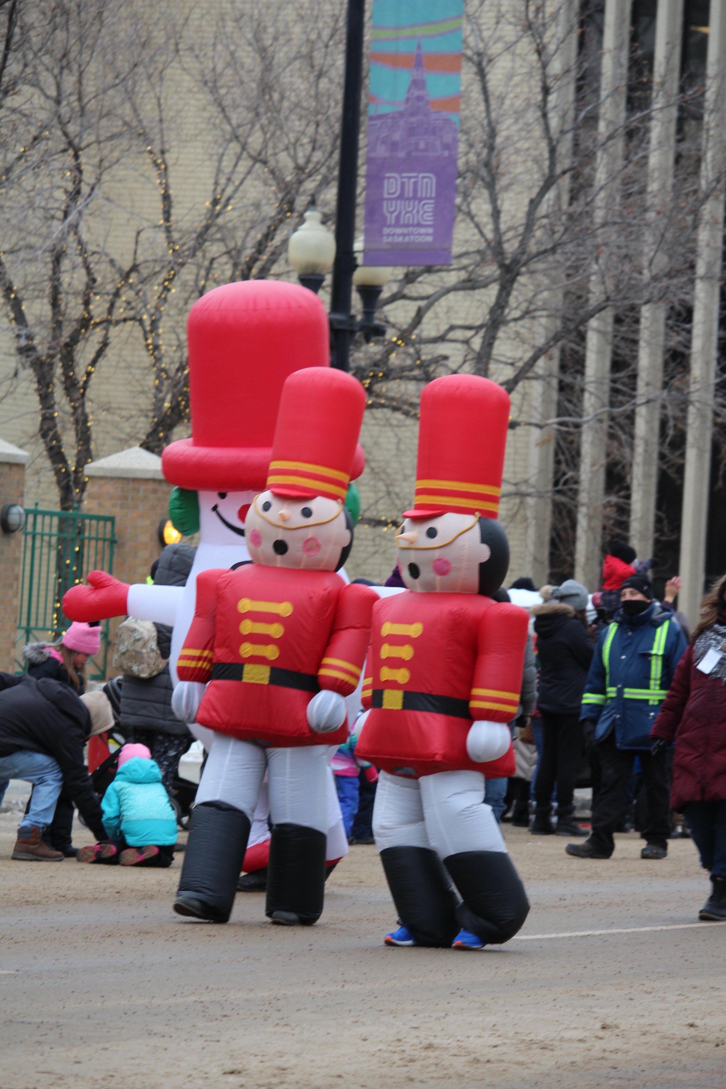 Mascot (Parade).JPG