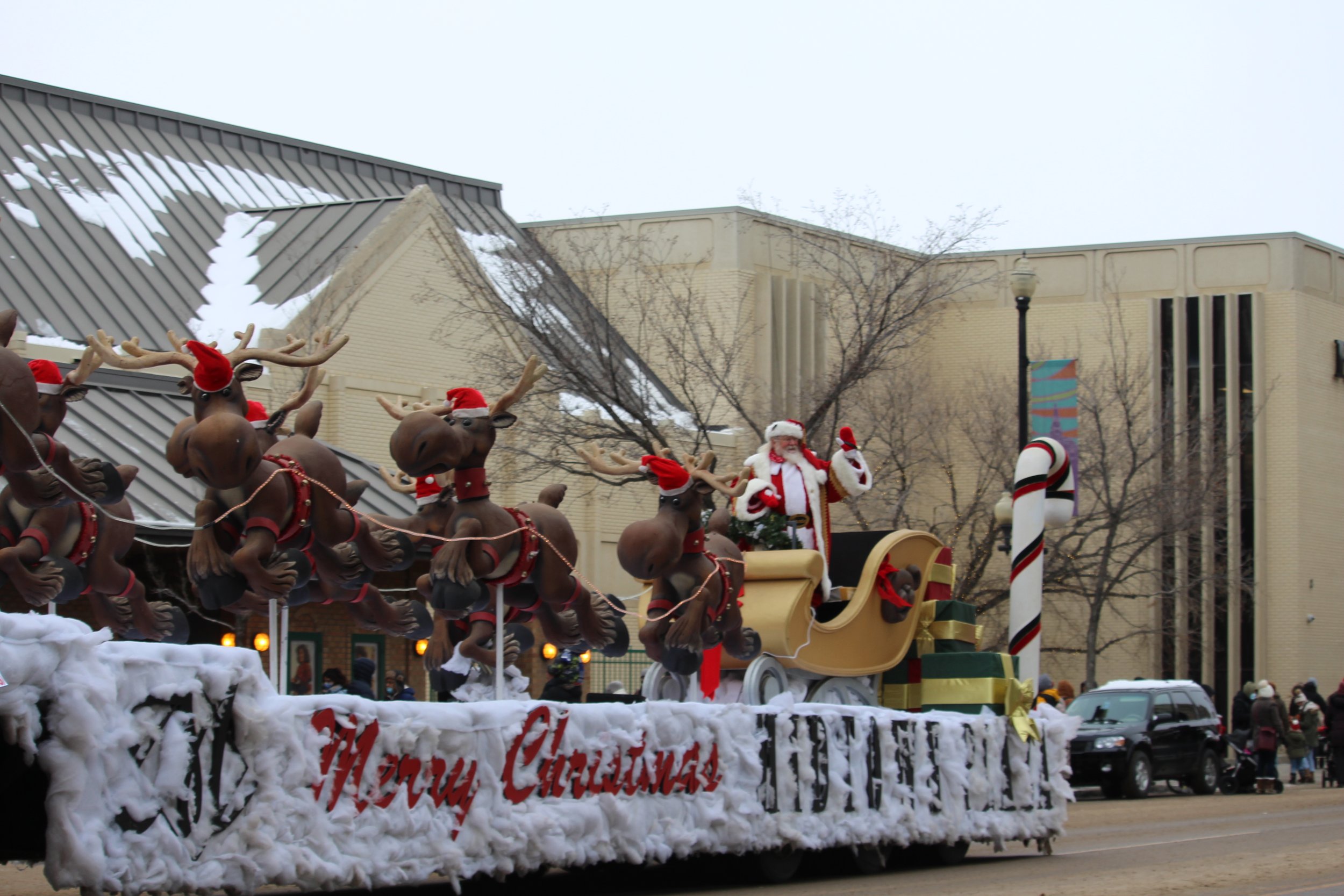 Santa (Parade 1).JPG