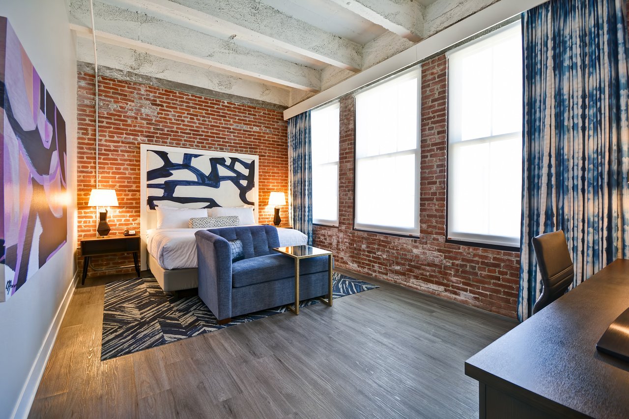 guest-room (1).jpg