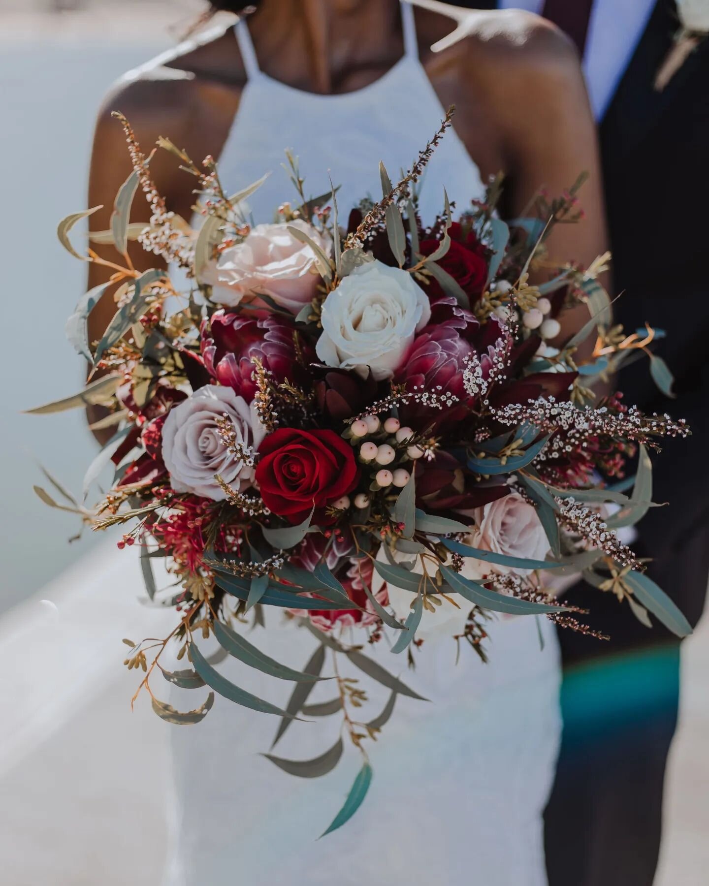 Annie and Jacob celebrated with their Aussie friends and family after getting hitched in the states earlier this year. It was a glorious day at Merewether surfhouse and the good vibes just kept on rolling! ☀️