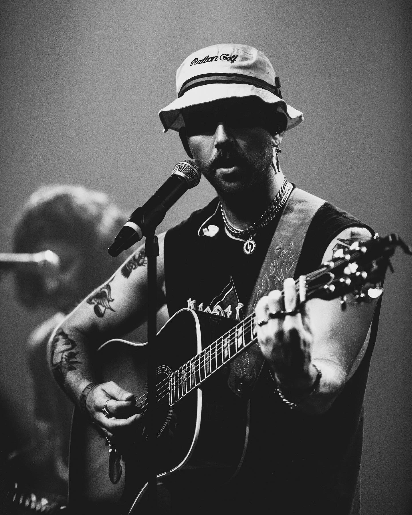 Far too many to go through, but a few of my favs from the road. 

@sonreal - Amsterdam
@jessiereyez - LA
@sonreal - Phoenix
@jessiereyez - Nashville
@jo_ey_r - Grey Cup, Ottawa
@djrich_a - Z&uuml;rich
@sonreal - Toronto
@pengpeterhuang - Austin