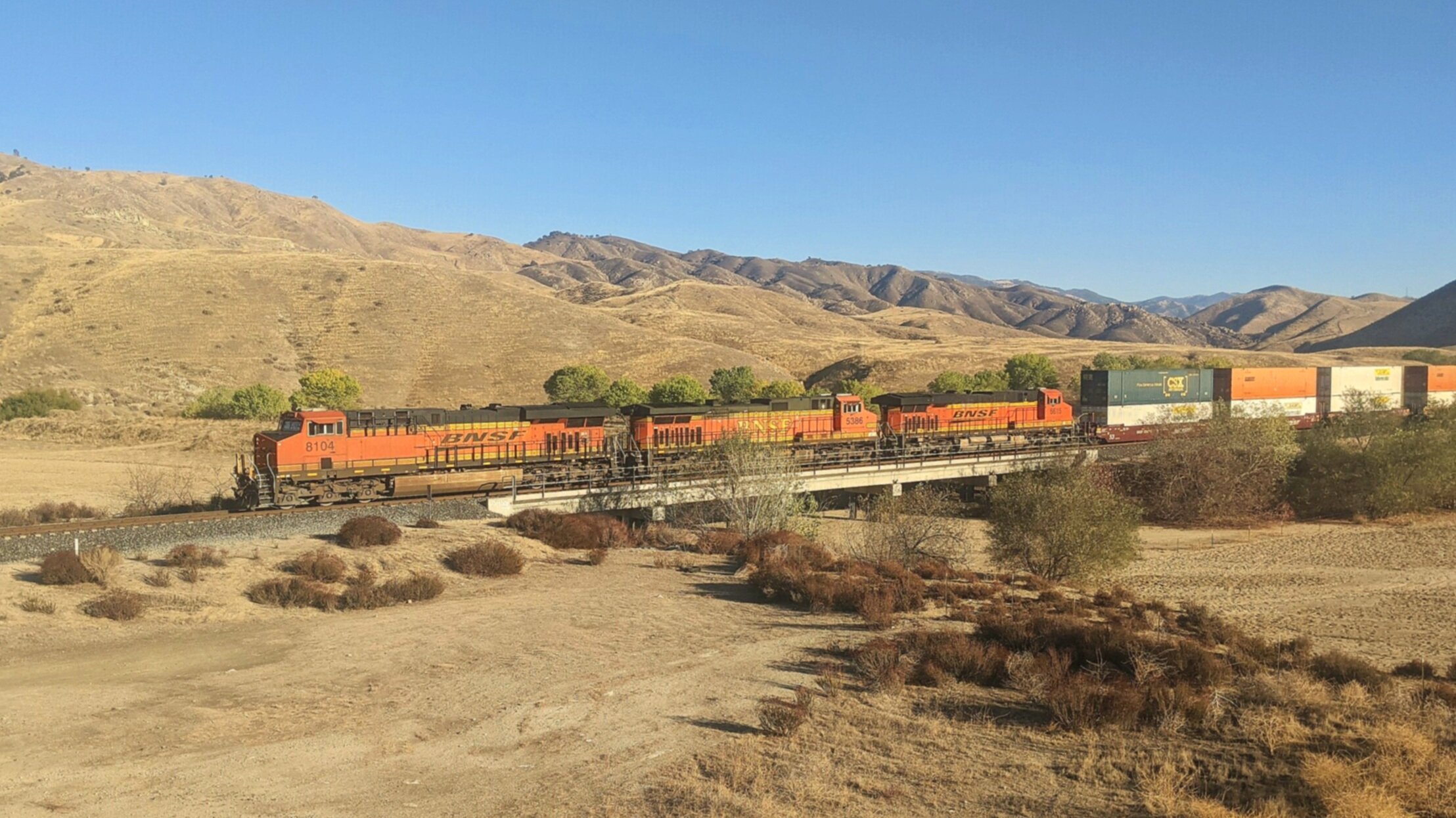  A BNSF stack train crosses Caliente Creek near Ilmon, CA. Photo by Alex Lewis, 2020. 