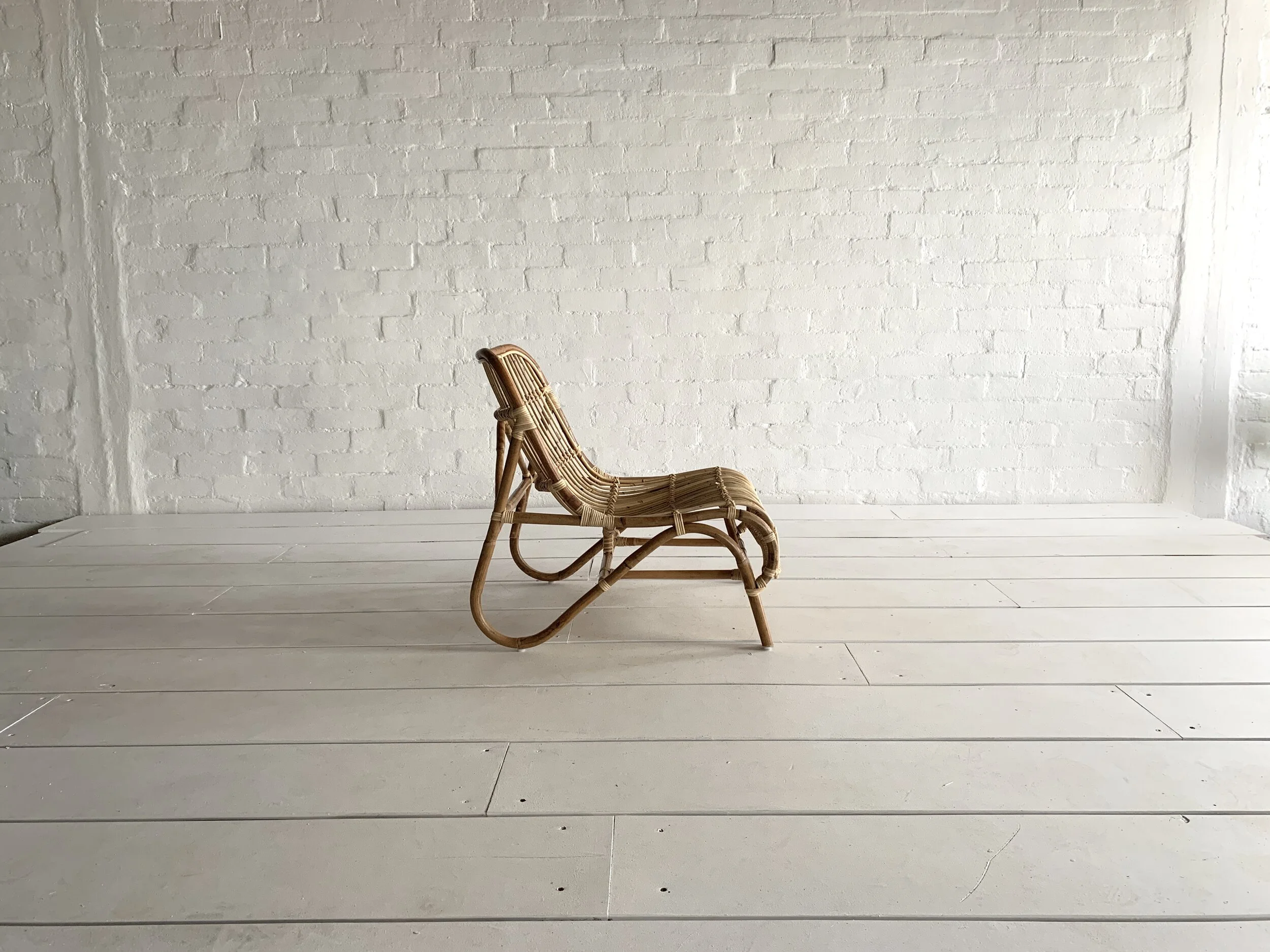 66974E21-F51B-4A87-B31A-9D3165C3FFB5