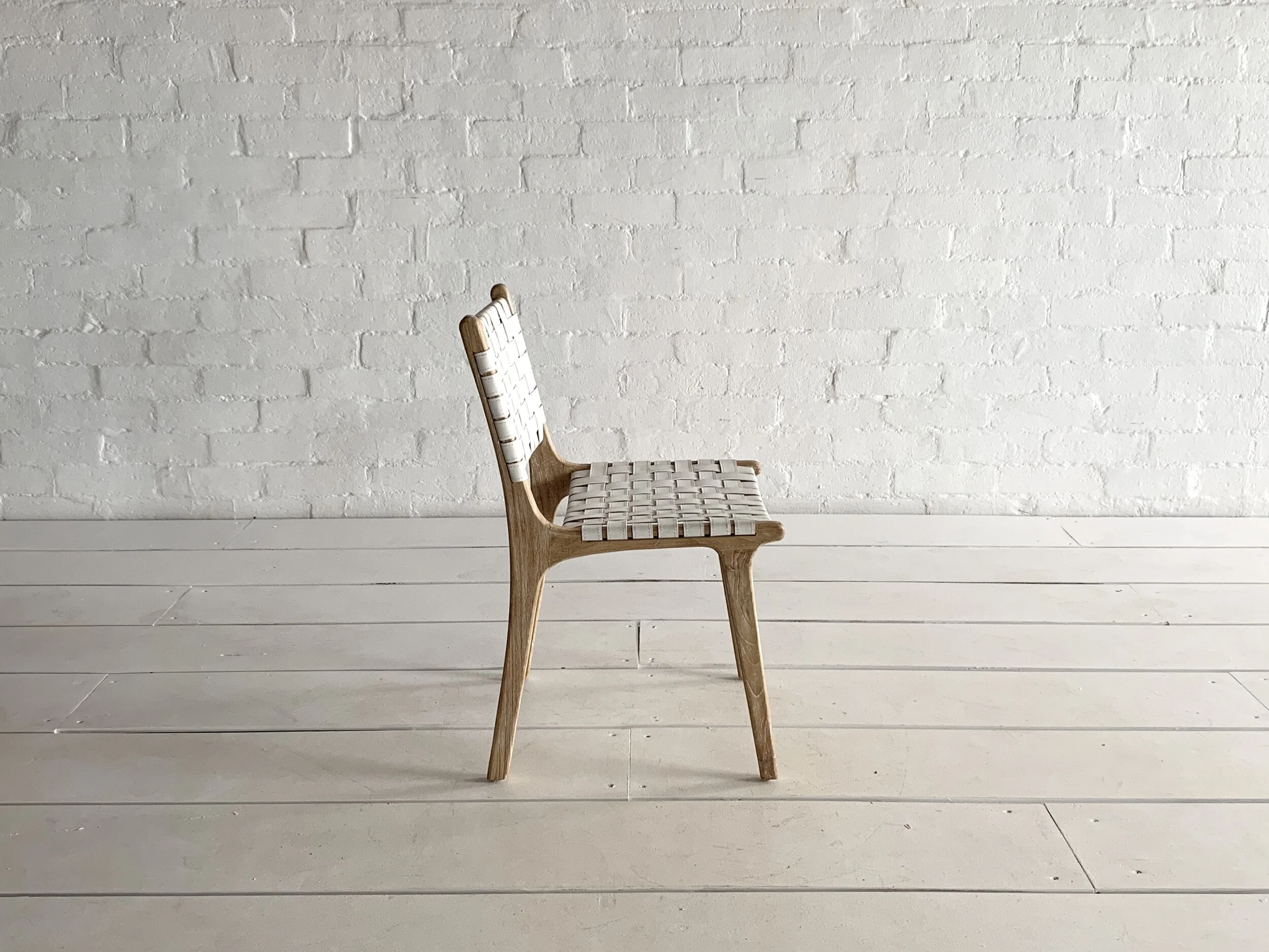 39320212-AAE5-4004-86B6-69746183971E