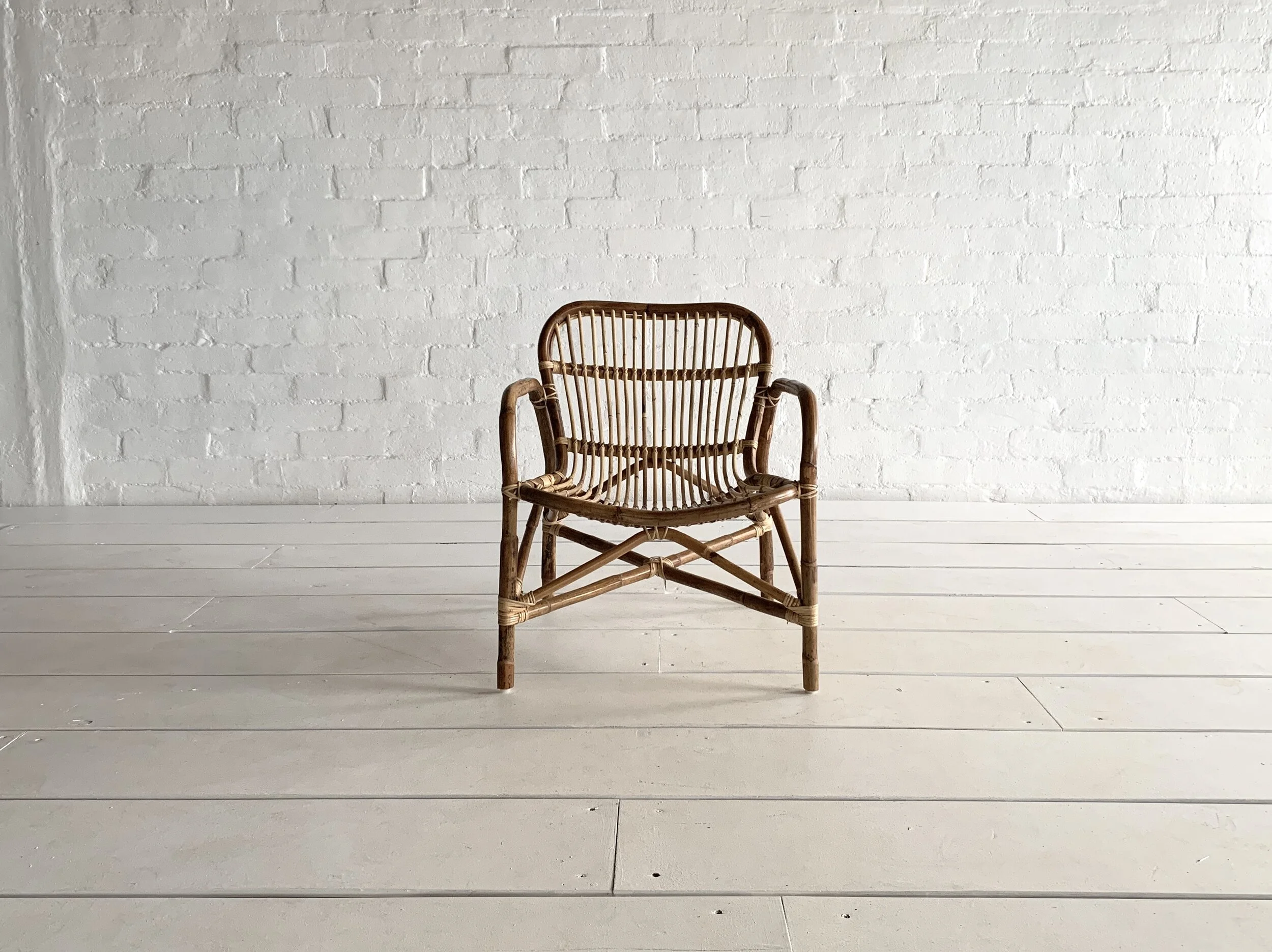 092F68BD-5B8F-4312-9C75-C39932EC8BD5